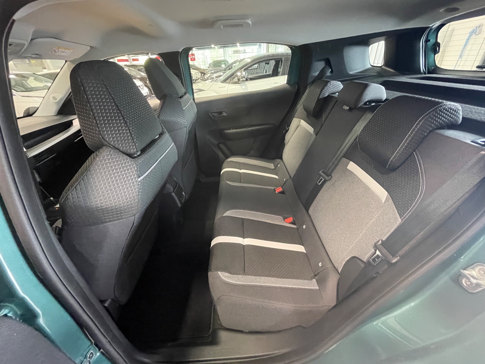 OPEL Frontera Launch Edition Hybrid 145 Automaatti