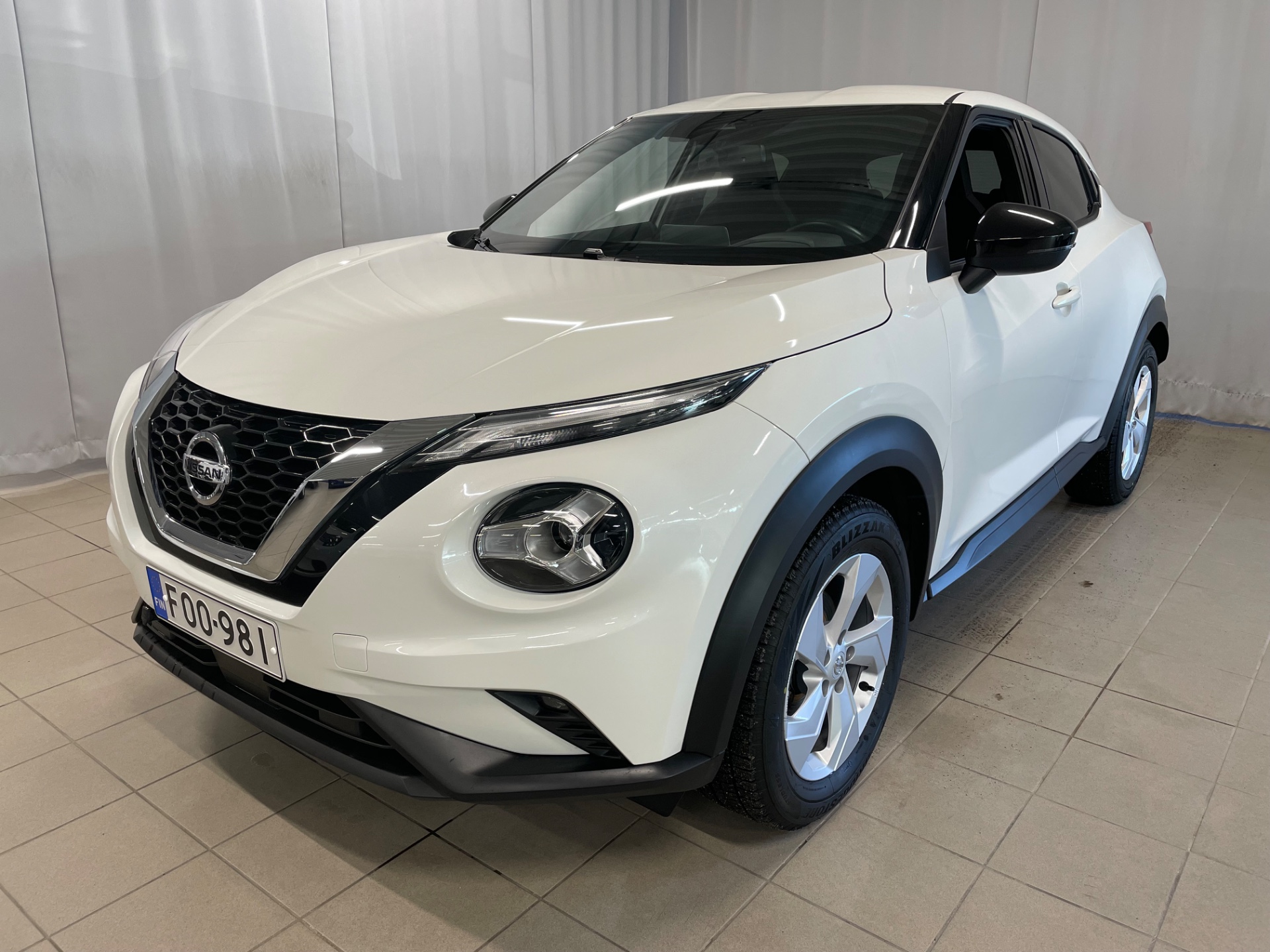 NISSAN Juke DIG-T 117HP 7DCT N-Connecta / Hyvät varusteet / Korkea maavara /
