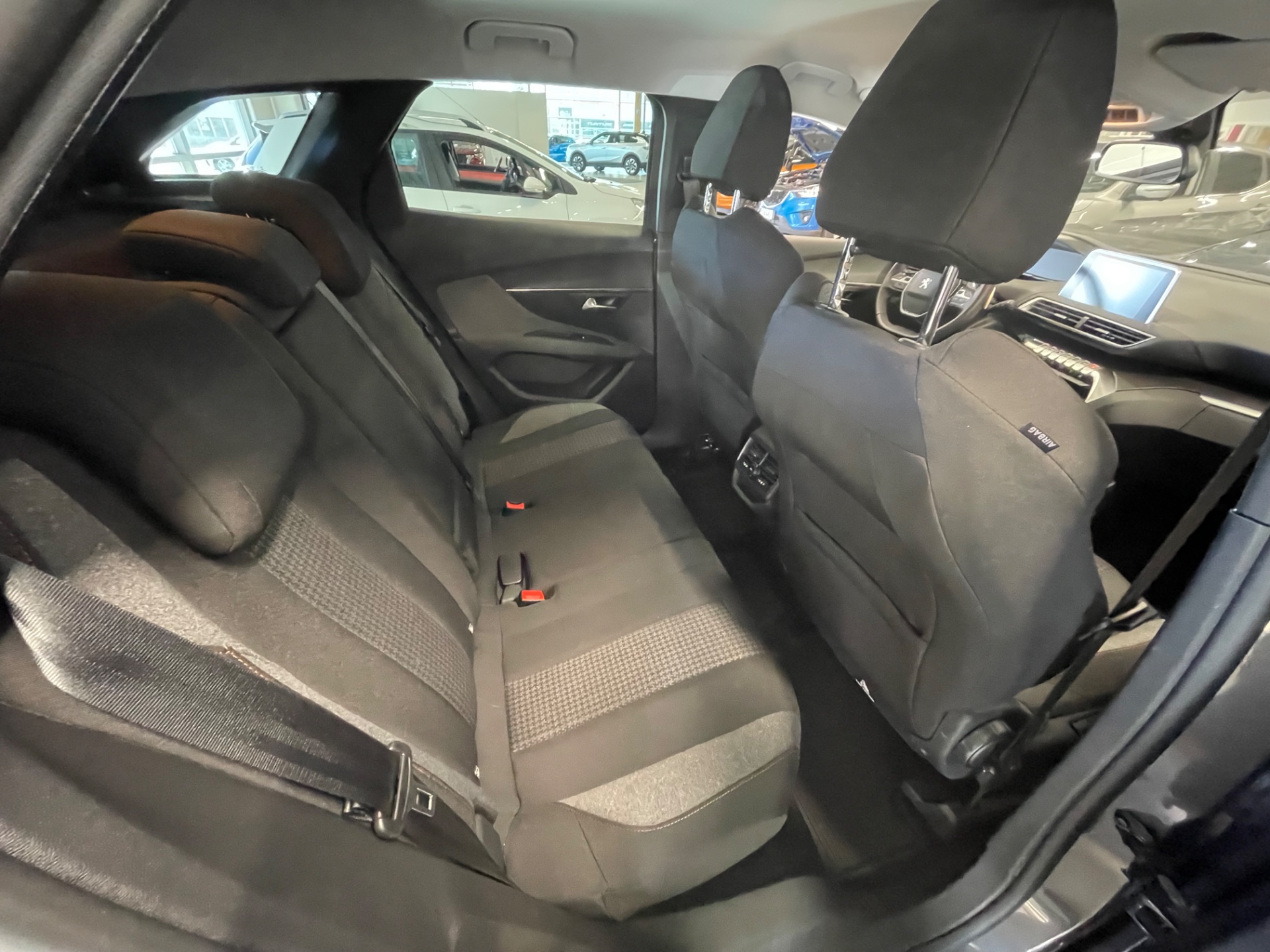 Peugeot 3008 Active Pack Motion PureTech 130 EAT8-automaatti / Täydellinen h-kirja / Korkotarjous 2,99% + kulut