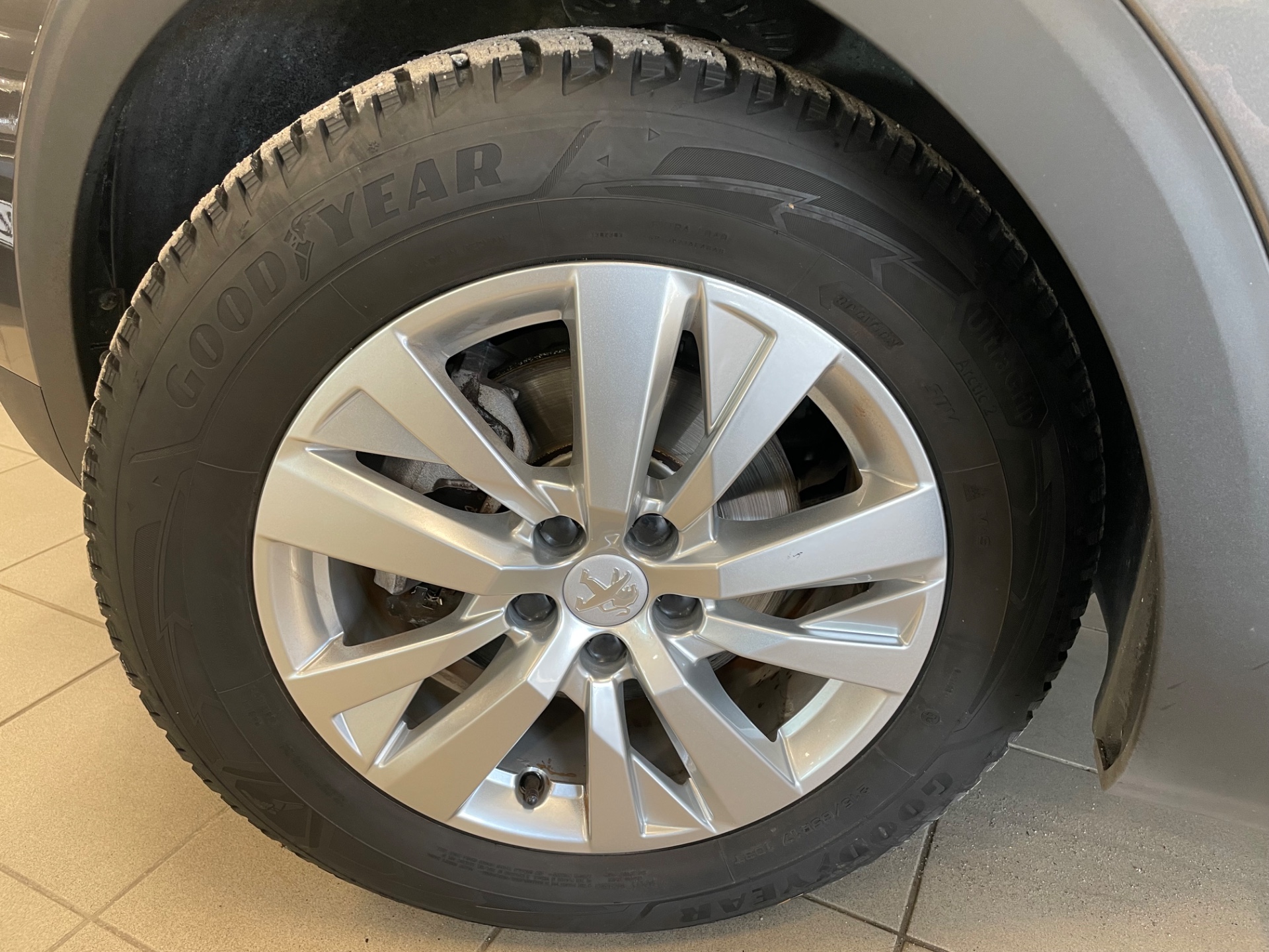 Peugeot 3008 Active Pack Motion PureTech 130 EAT8-automaatti / Täydellinen h-kirja / Korkotarjous 2,99% + kulut