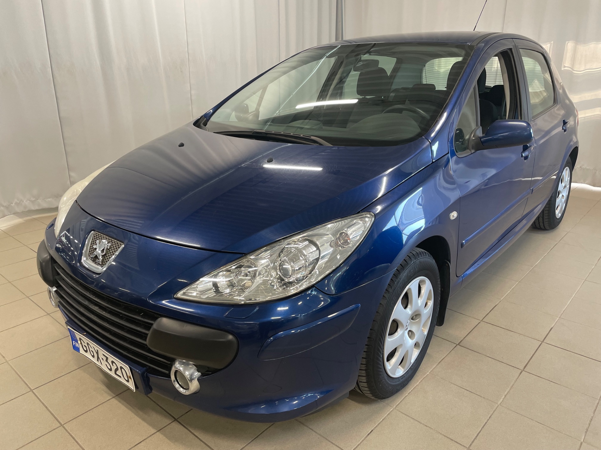 PEUGEOT 307 1,6 5d Business