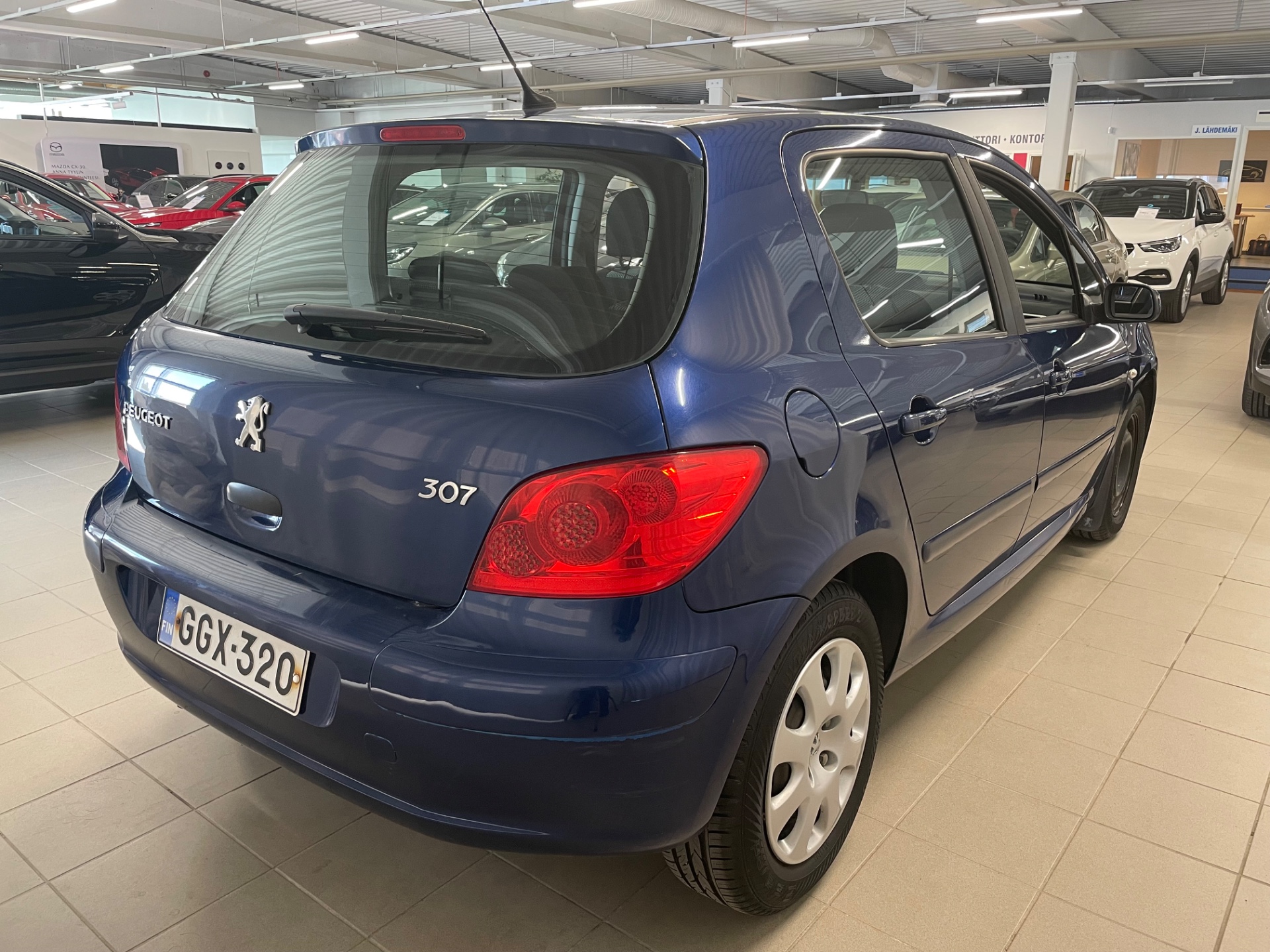 PEUGEOT 307 1,6 5d Business