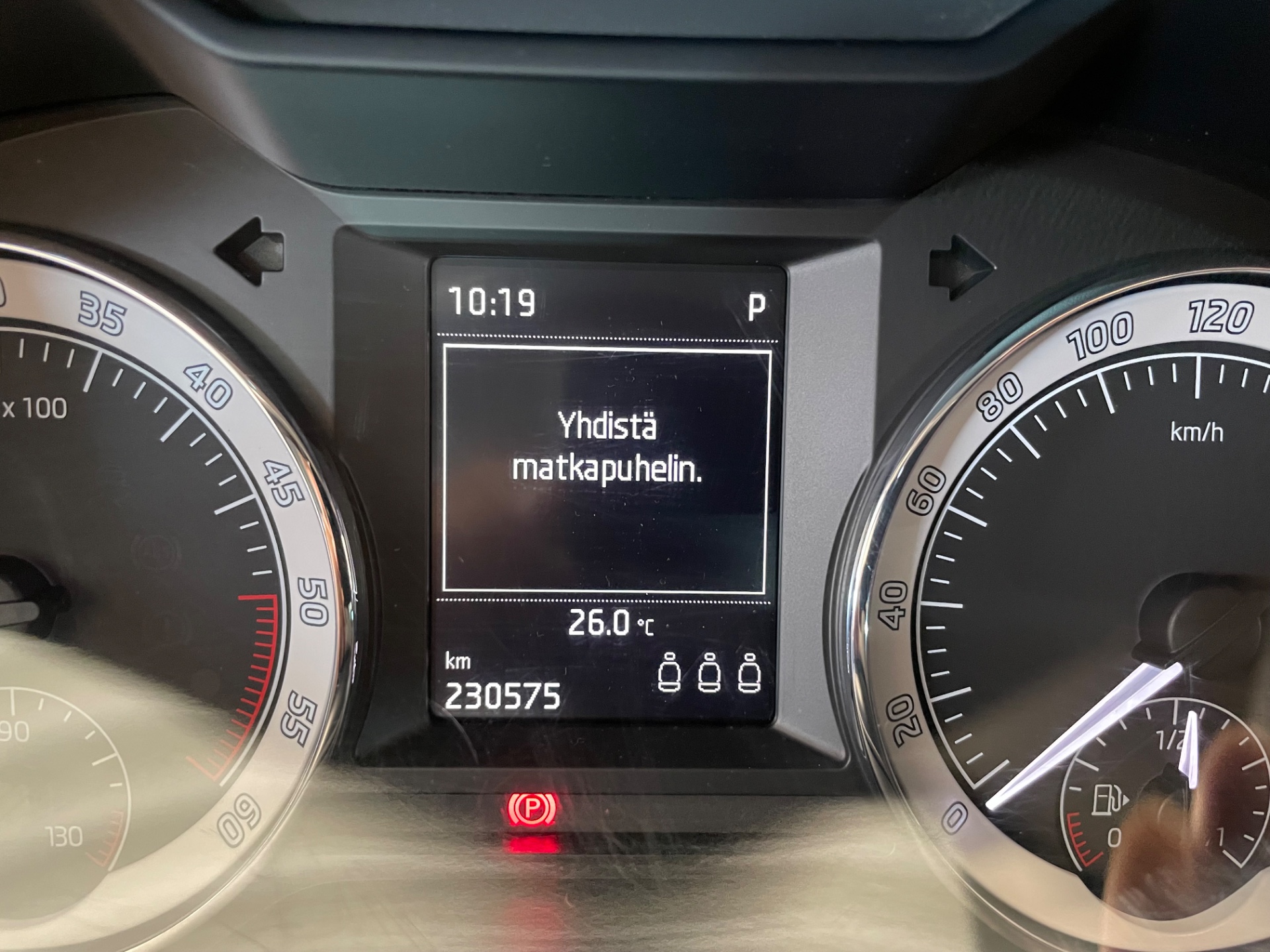 Skoda Octavia Combi 1,6 TDI Edition DSG Autom. / Juuri kattavasti huollettu ja tuulilasi vaihdettu 6/2025