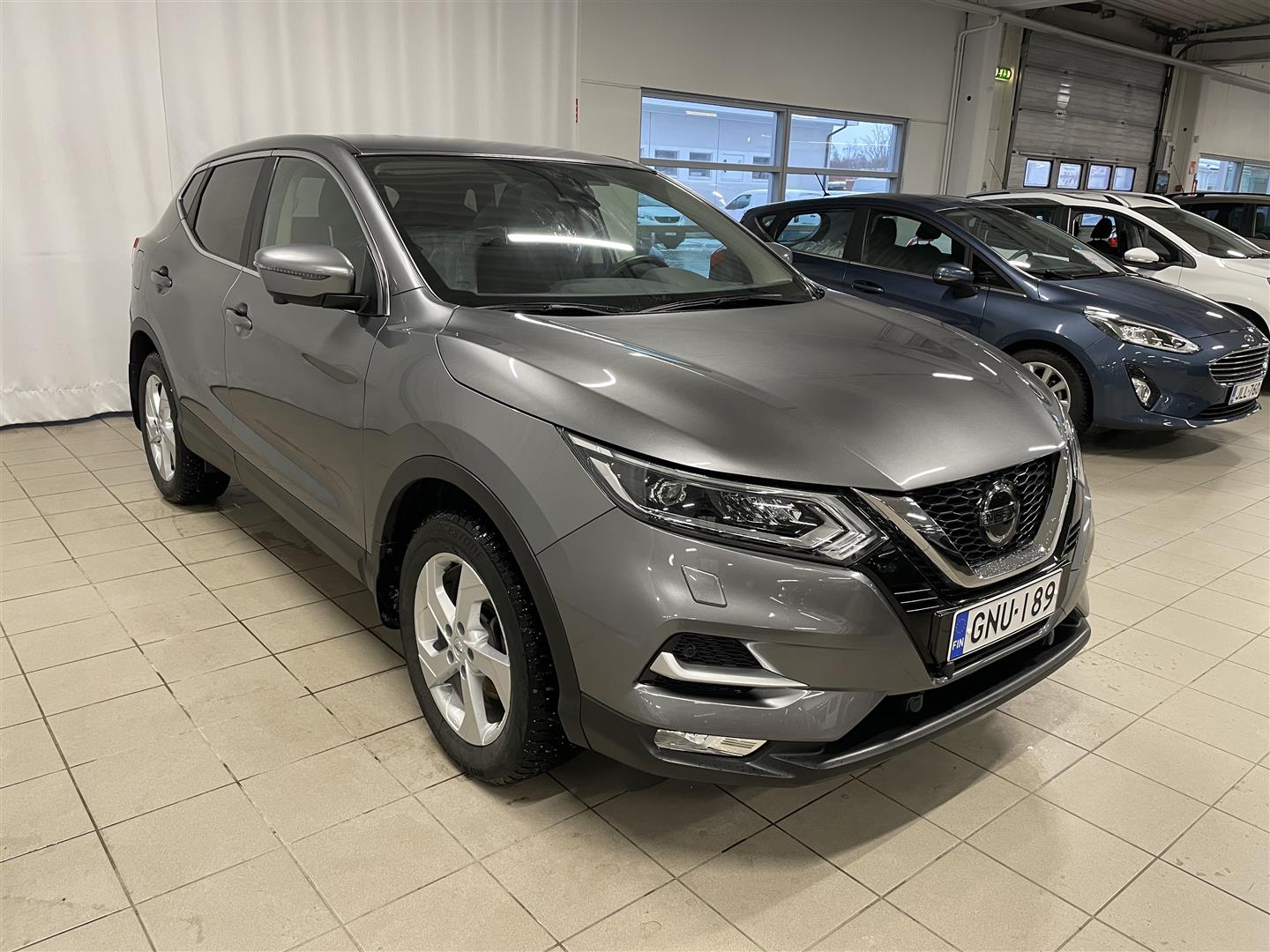 NISSAN QASHQAI DIG-T 140 N-Connecta 2WD 6M/T LED / 1-omistaja / Vetokoukku / Täydellinen h-kirja / 360 kamera /