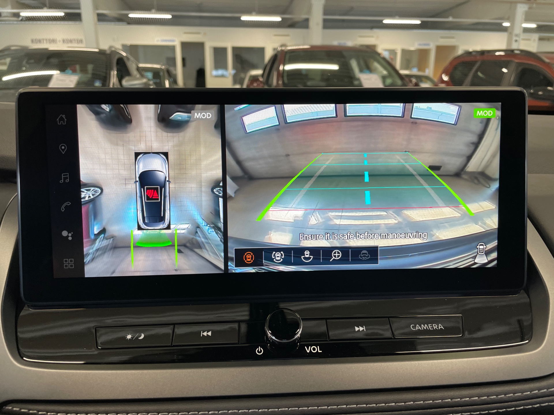 Nissan Qashqai MHEV 158 Xtronic 2WD N-Connecta Comfort pack / HUD-tuulilasi näyttö + Sähköinen takaluukku