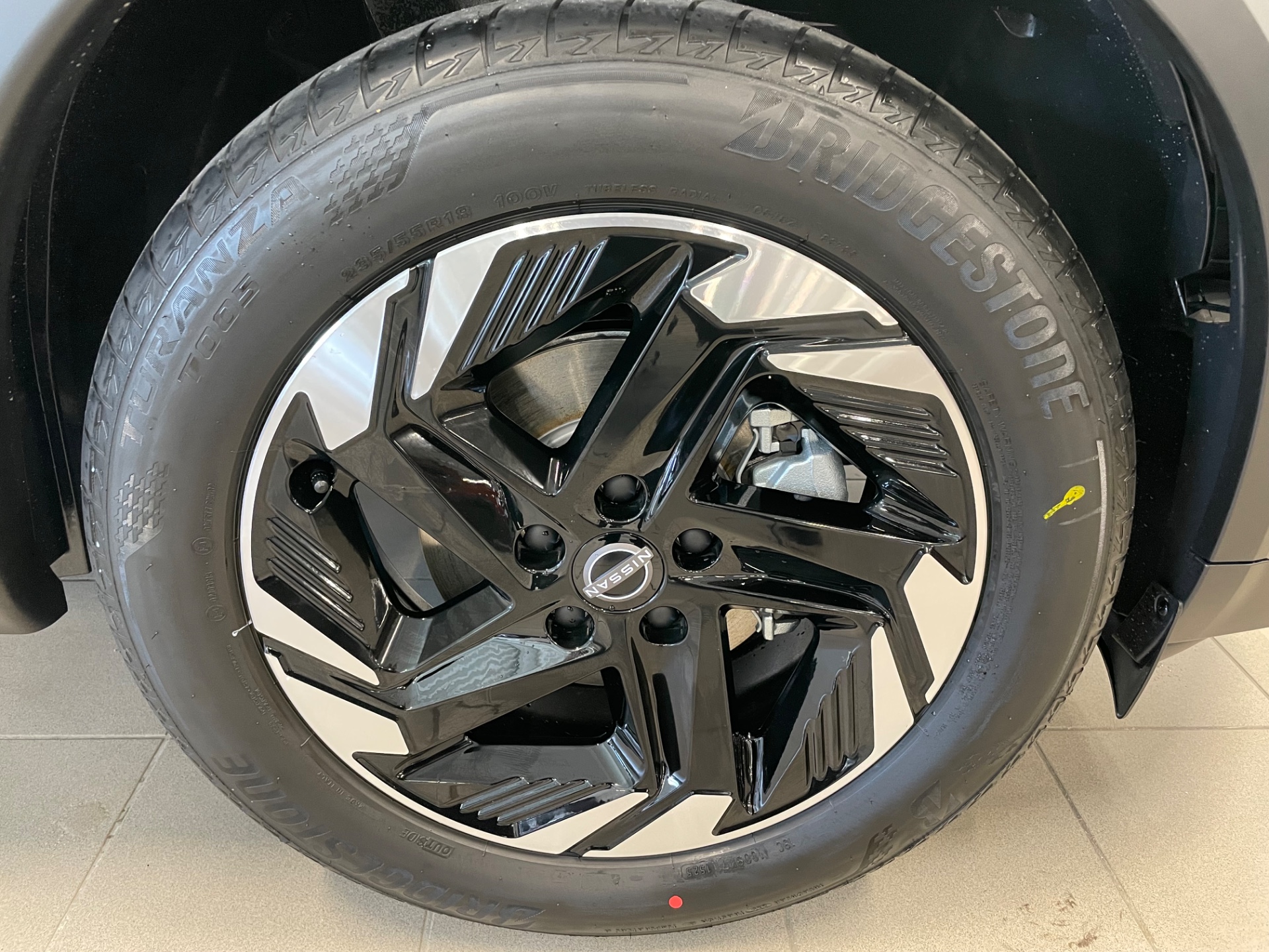 Nissan Qashqai MHEV 158 Xtronic 2WD N-Connecta Comfort pack / HUD-tuulilasi näyttö + Sähköinen takaluukku