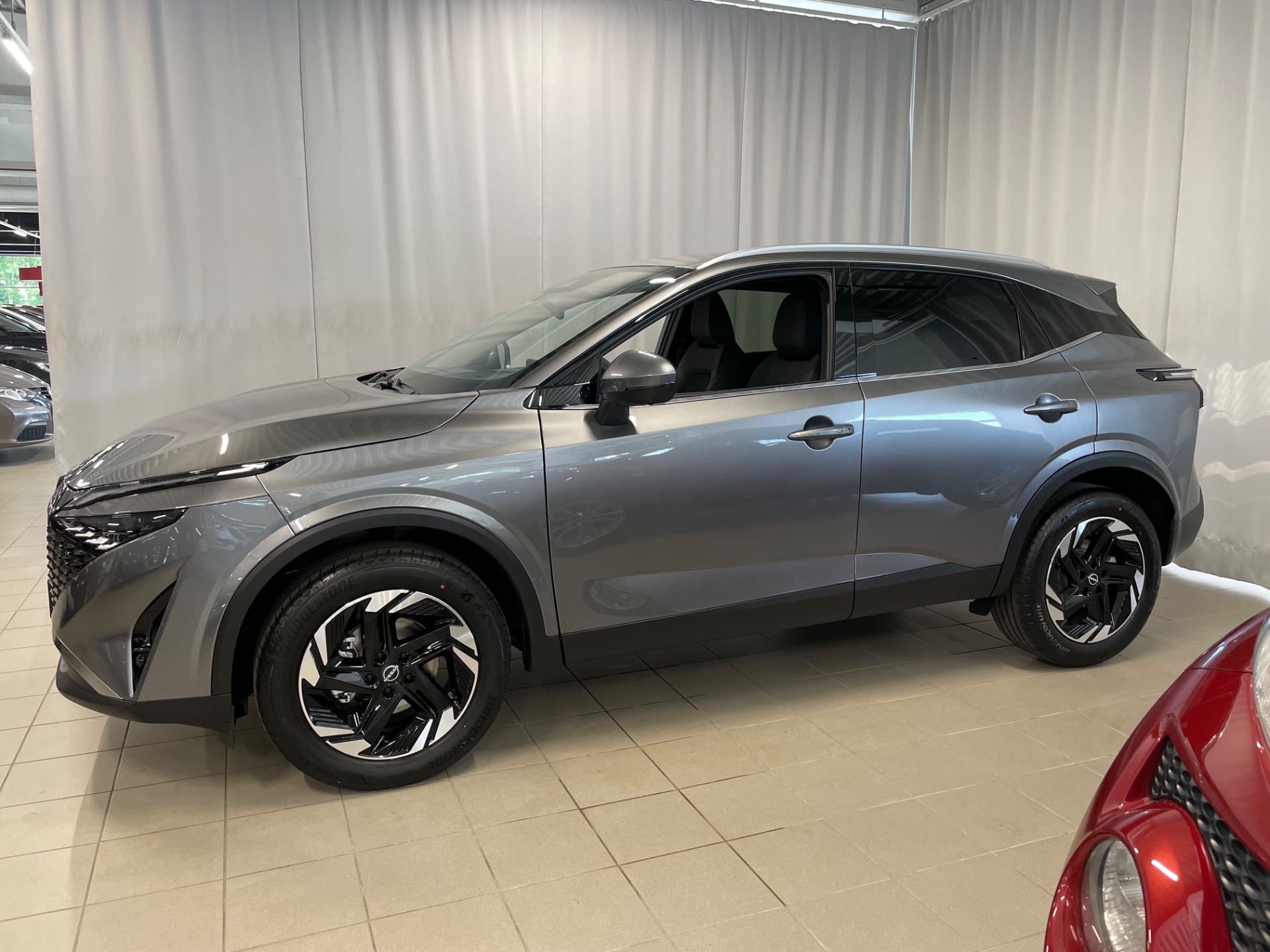 Nissan Qashqai MHEV 158 Xtronic 2WD N-Connecta Comfort pack / HUD-tuulilasi näyttö + Sähköinen takaluukku