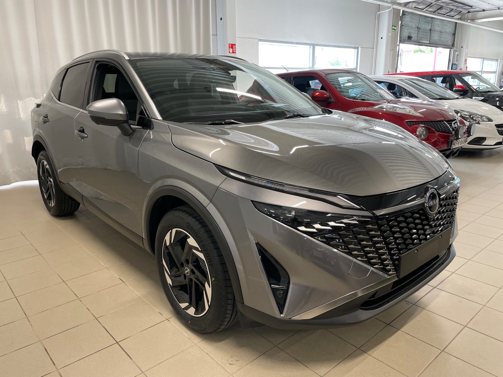 Nissan Qashqai MHEV 158 Xtronic 2WD N-Connecta Comfort pack / HUD-tuulilasi näyttö + Sähköinen takaluukku