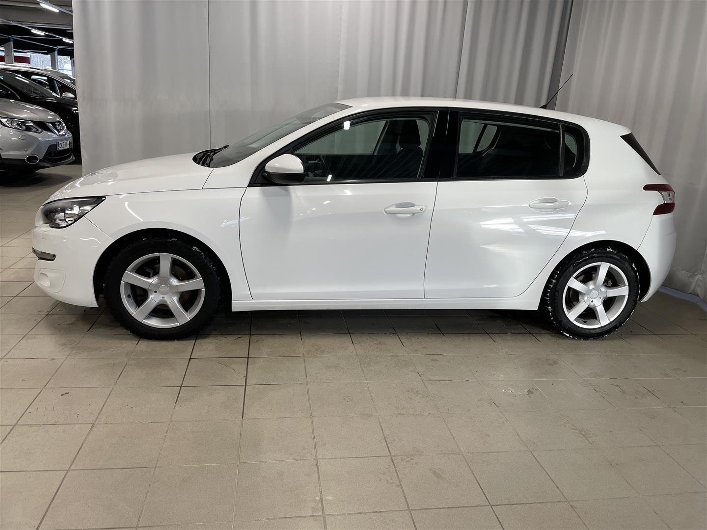 PEUGEOT 308 Active THP 125/ Korko 2.99%+kulut