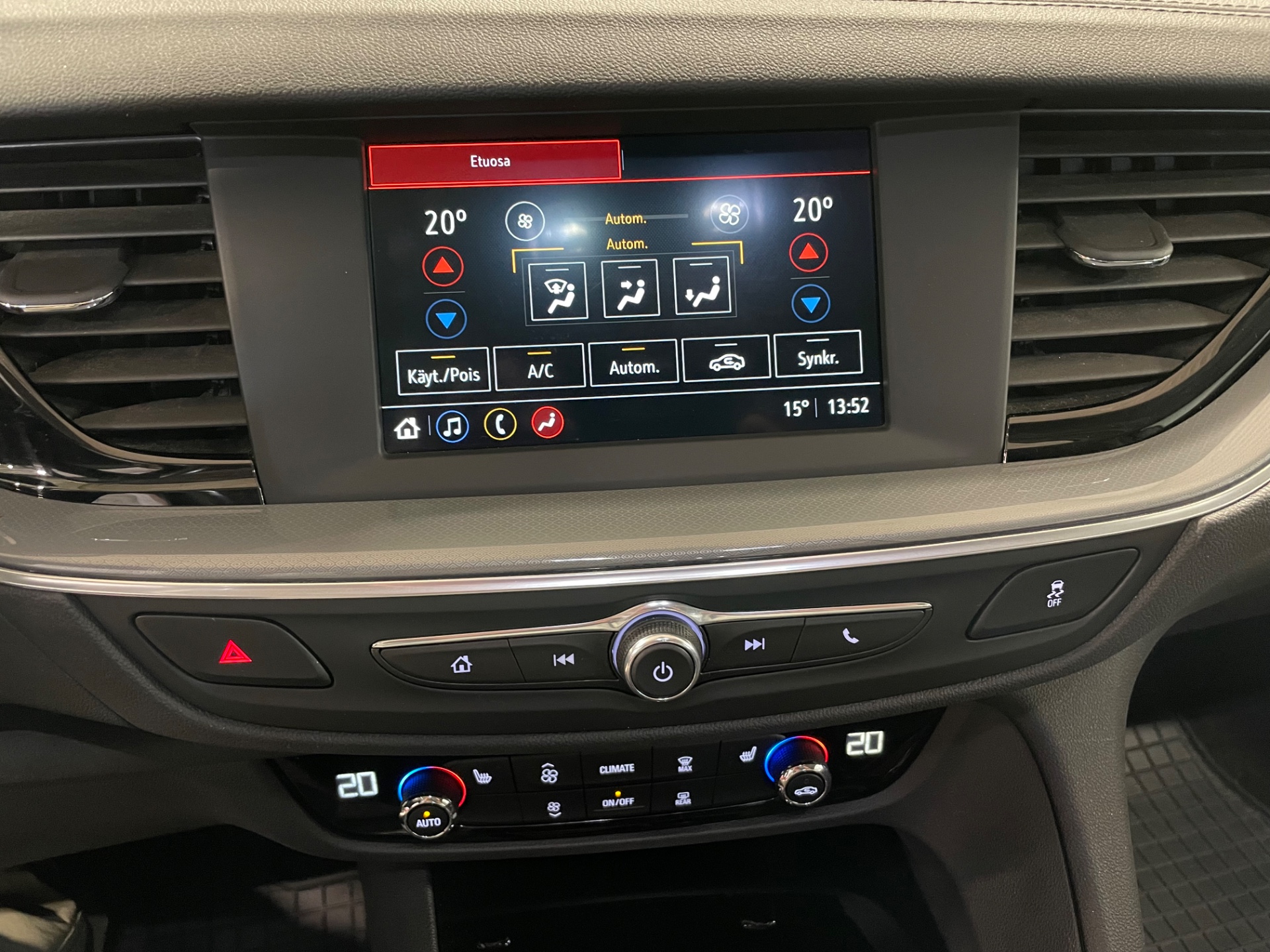 OPEL Insignia Sports Tourer Comfort 140 Turbo / Sähkötoiminen takaluukku / Intelliux led ajovalot