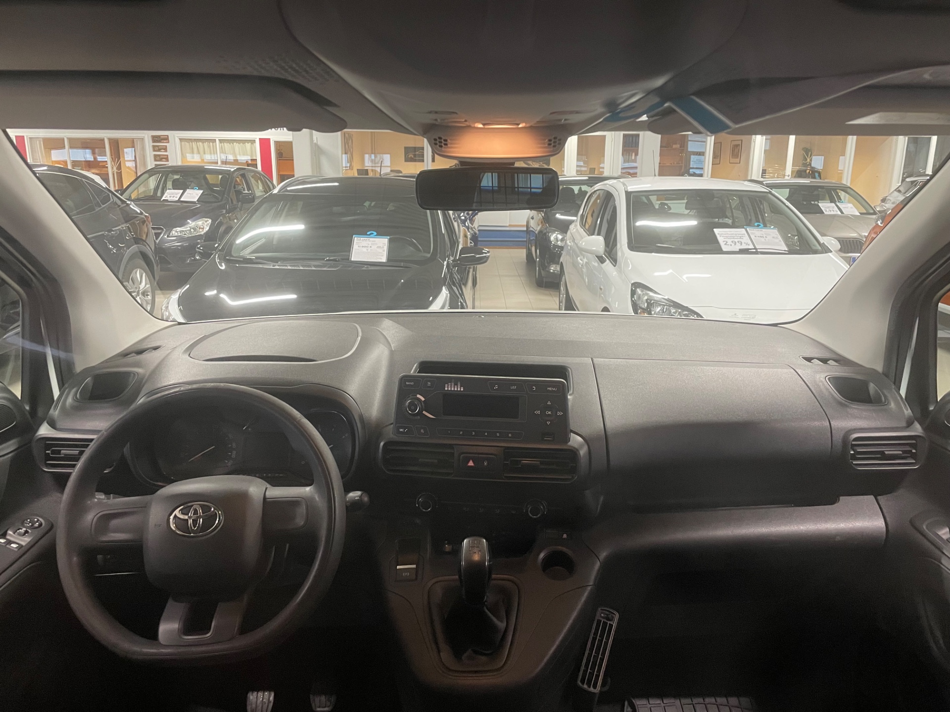 Toyota Proace CITY Active L1 1,5D 100 / ALV-vähennyskelpoinen / Jakohihna vaihdettu /