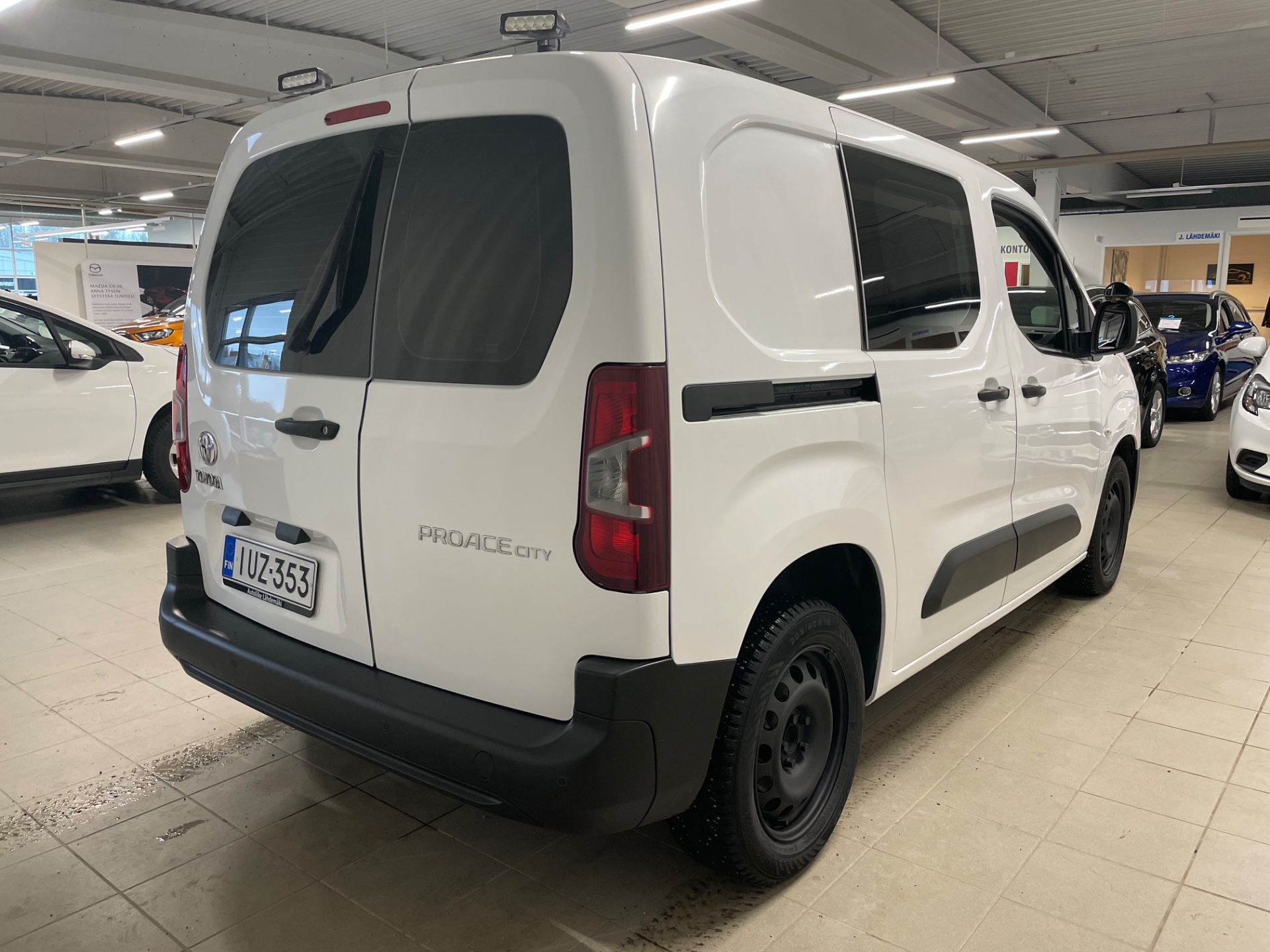 Toyota Proace CITY Active L1 1,5D 100 / ALV-vähennyskelpoinen / Jakohihna vaihdettu /