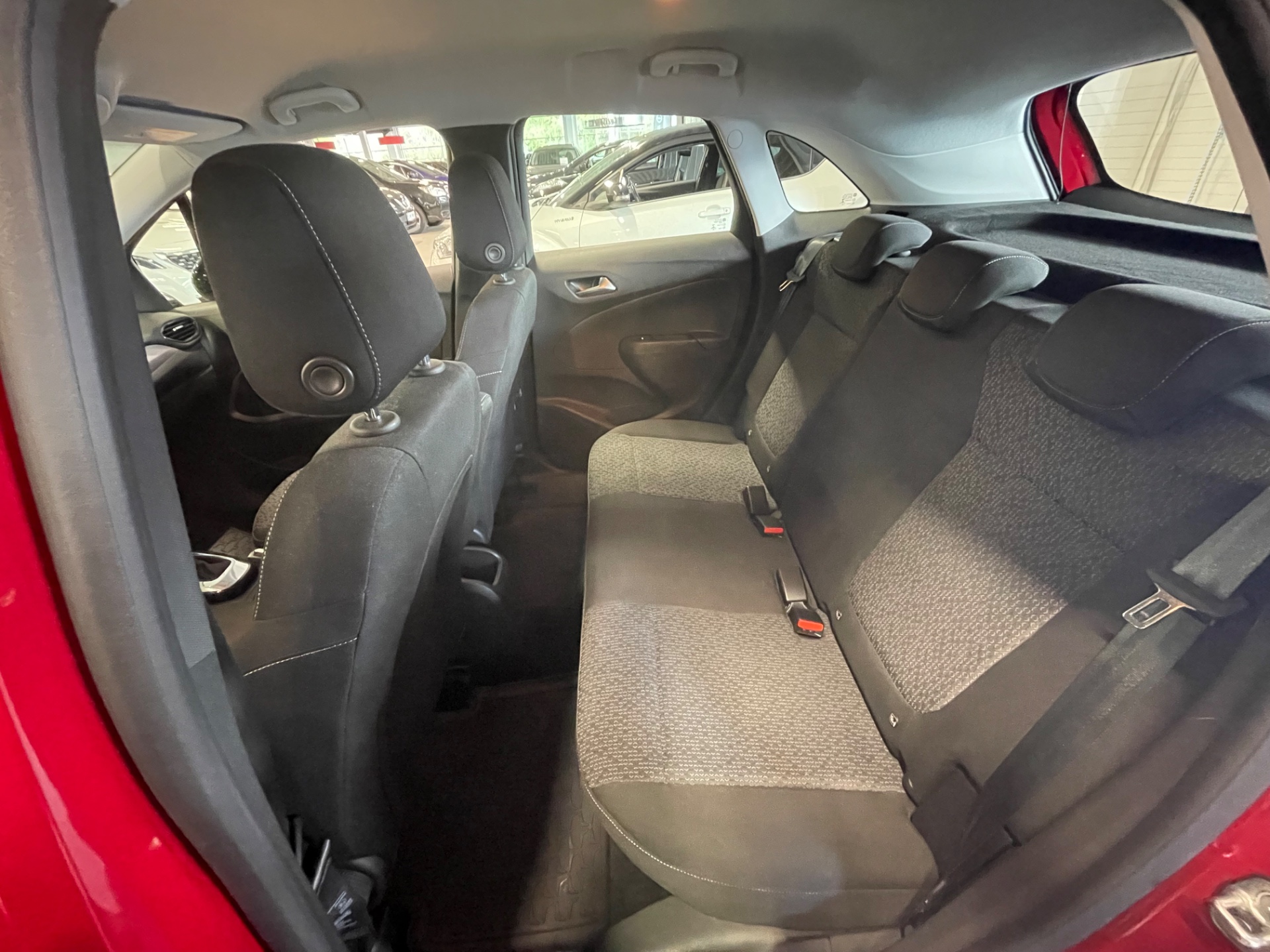 OPEL Crossland X Comfort 130 Automatic Edition / Täydellinen h-kirja / Peruutuskamera / Näyttävä two-tone erikoisväri