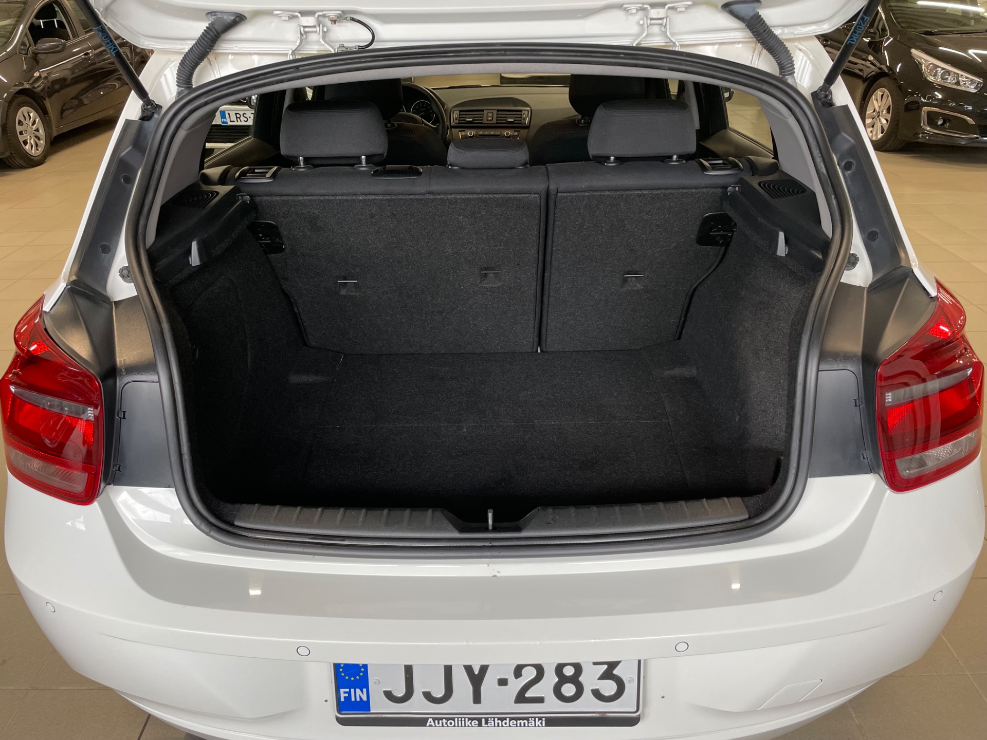 BMW 114 F20 TwinPower Turbo / Siistikuntoinen / Hyvä huoltokirja / Jakoketju vaihdettu