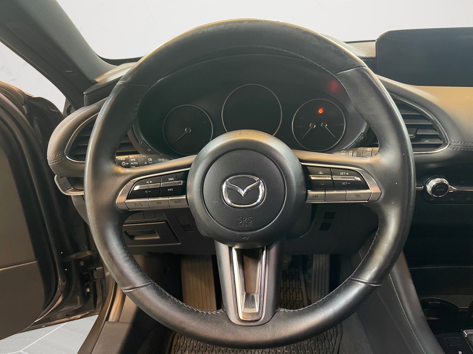 MAZDA Mazda3 13
