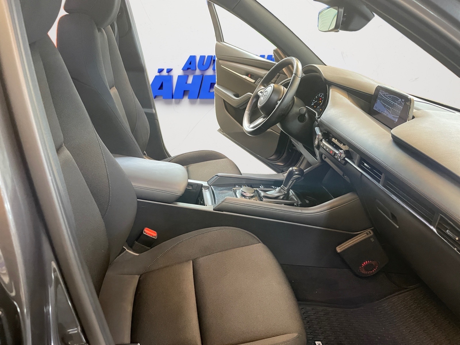 MAZDA Mazda3 17