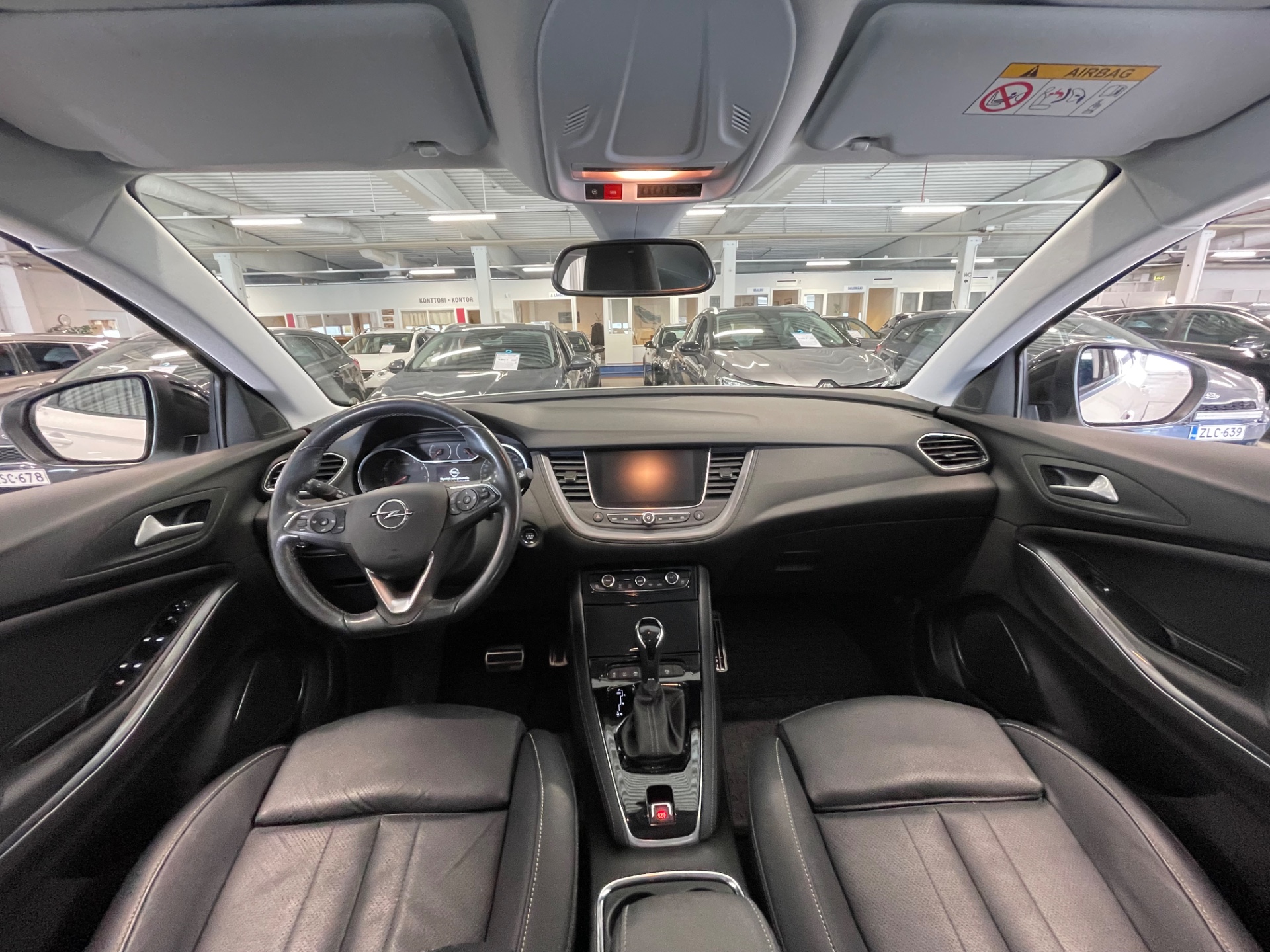 OPEL GRANDLAND X Executive 130 Turbo A / Huippuvarusteet / Jakohihna vaihdettu / Täydellinen h-kirja /