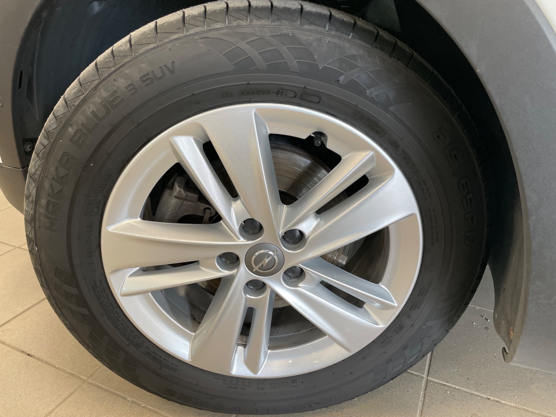 OPEL GRANDLAND X Executive 130 Turbo A / Huippuvarusteet / Jakohihna vaihdettu / Täydellinen h-kirja /