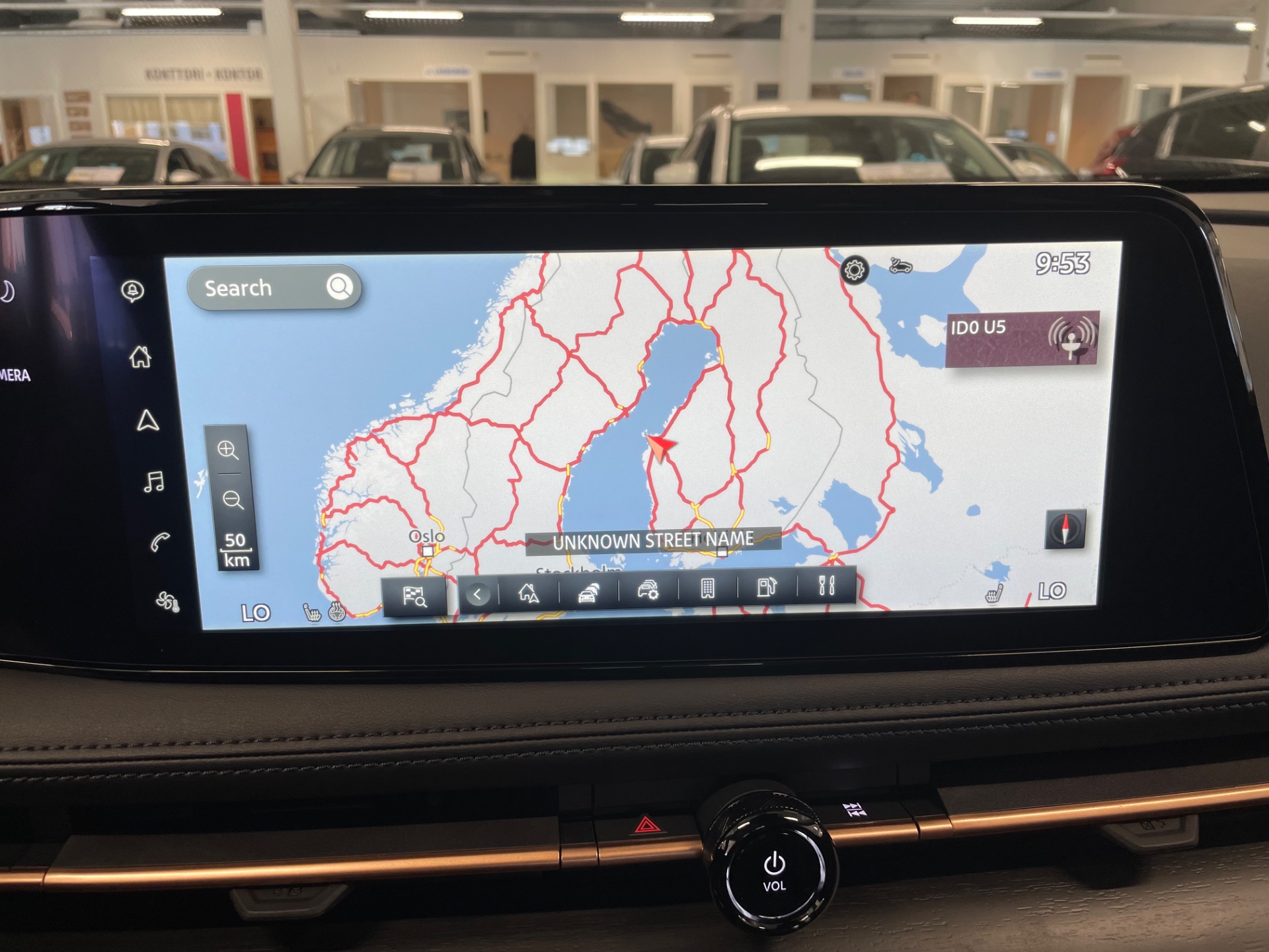 Nissan Ariya 63kWh Advance 2WD 22kw charger MY24 / Rahoitustarjous 1,99 % + kulut