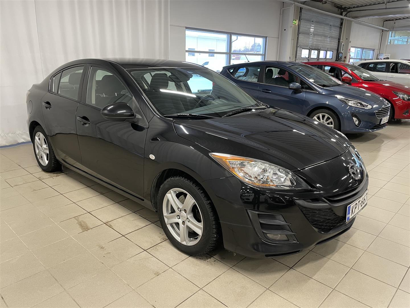 MAZDA 3 Sedan 2,0 Touring Business 5AT 4ov NR1 / Korko 2.99%+kulut