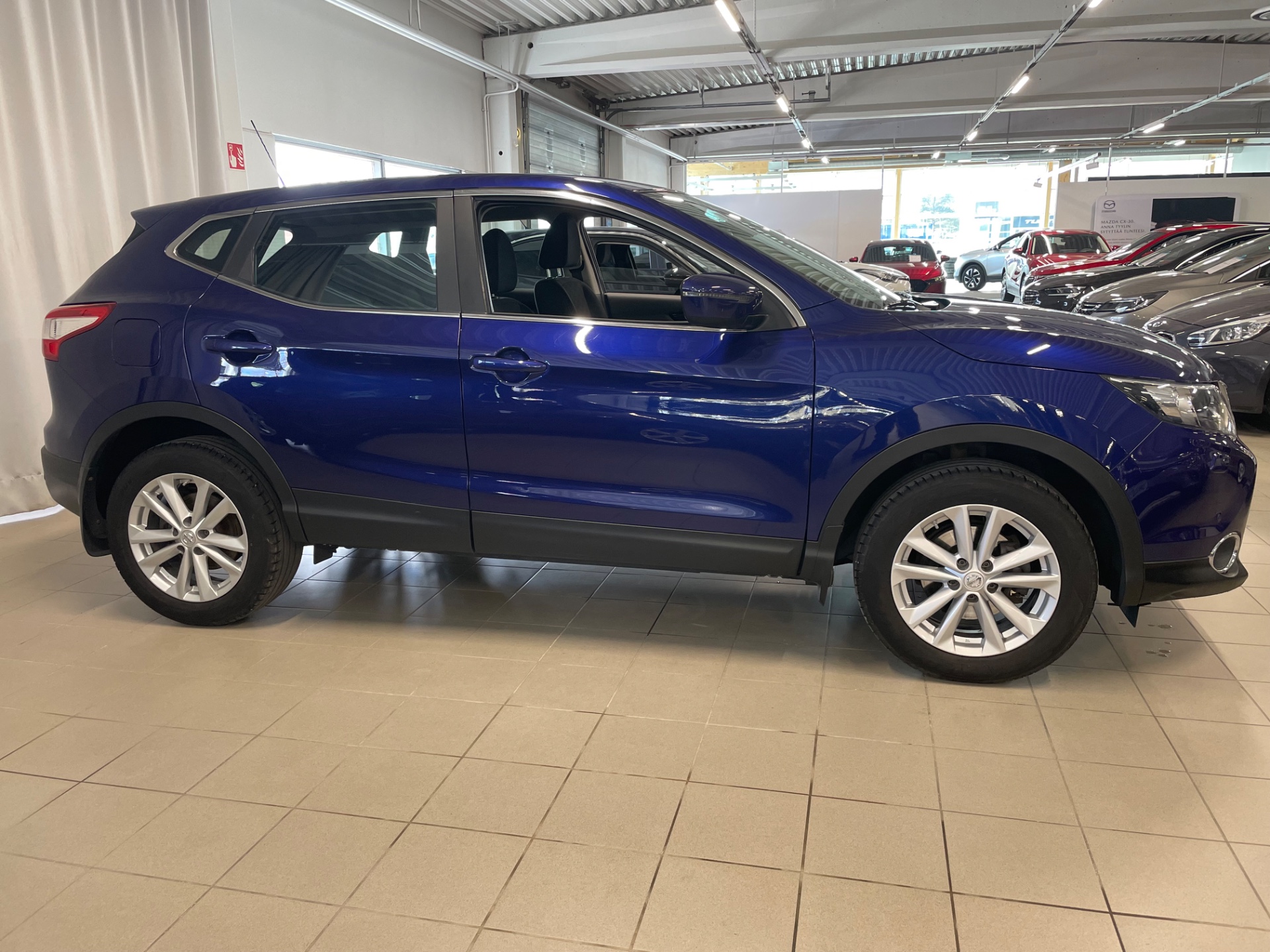NISSAN QASHQAI DIG-T 115 Acenta 2WD 6M/T E6 Safety Pack / Juuri huollettu ja katsastettu