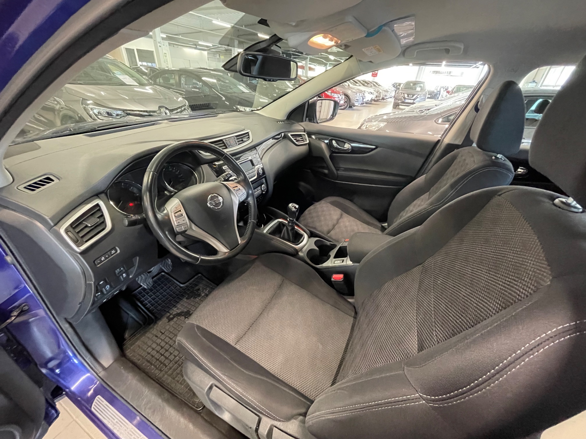 NISSAN QASHQAI DIG-T 115 Acenta 2WD 6M/T E6 Safety Pack / Juuri huollettu ja katsastettu