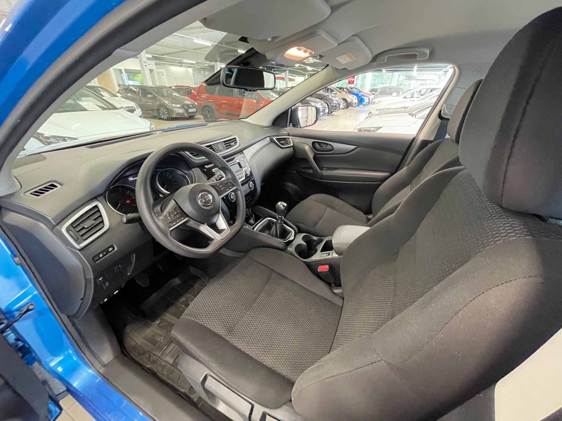 NISSAN QASHQAI DIG-T 140 Visia 2WD 6M/T