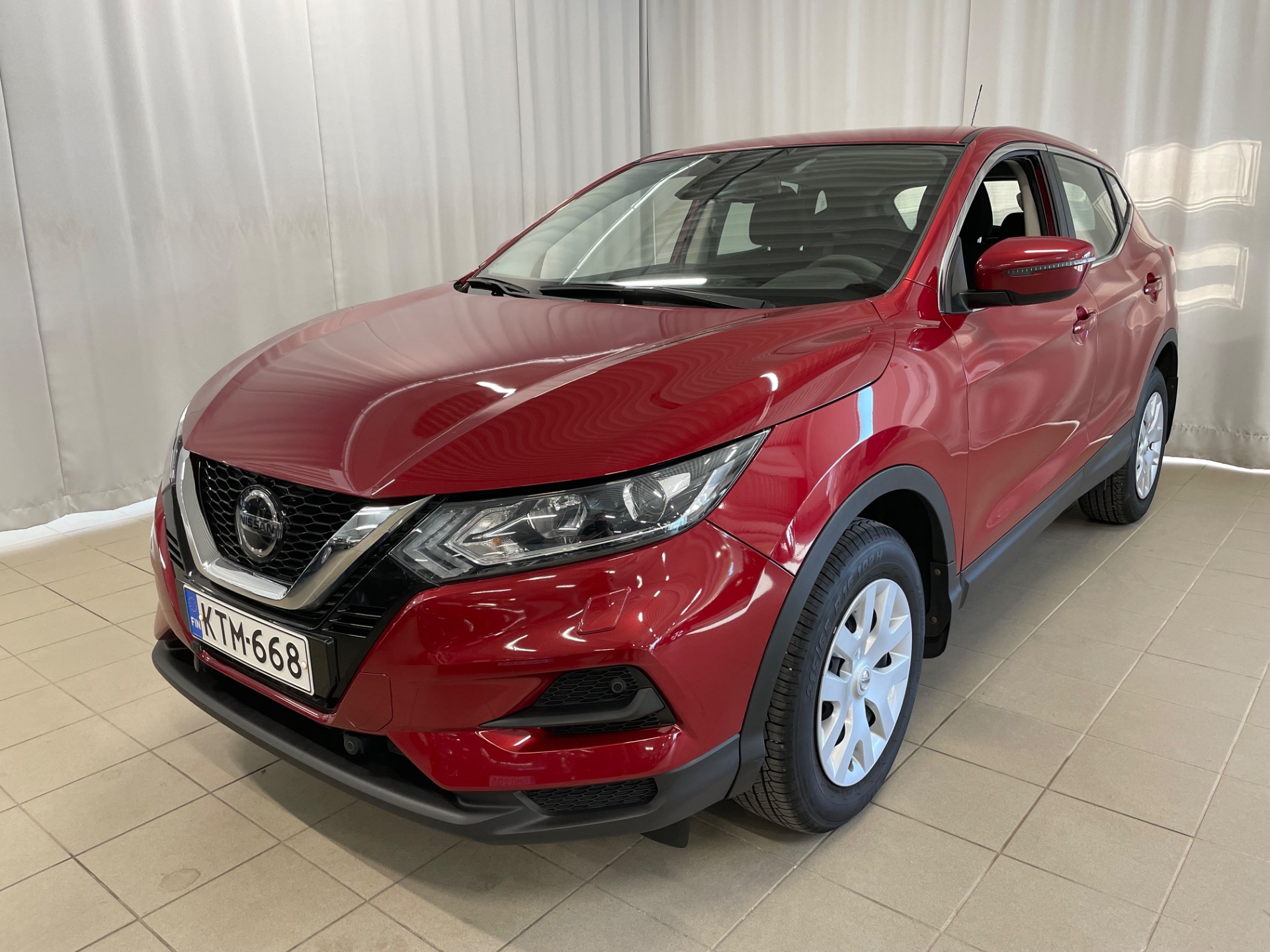 Nissan Qashqai DIG-T 140 Visia 2WD 6M/T