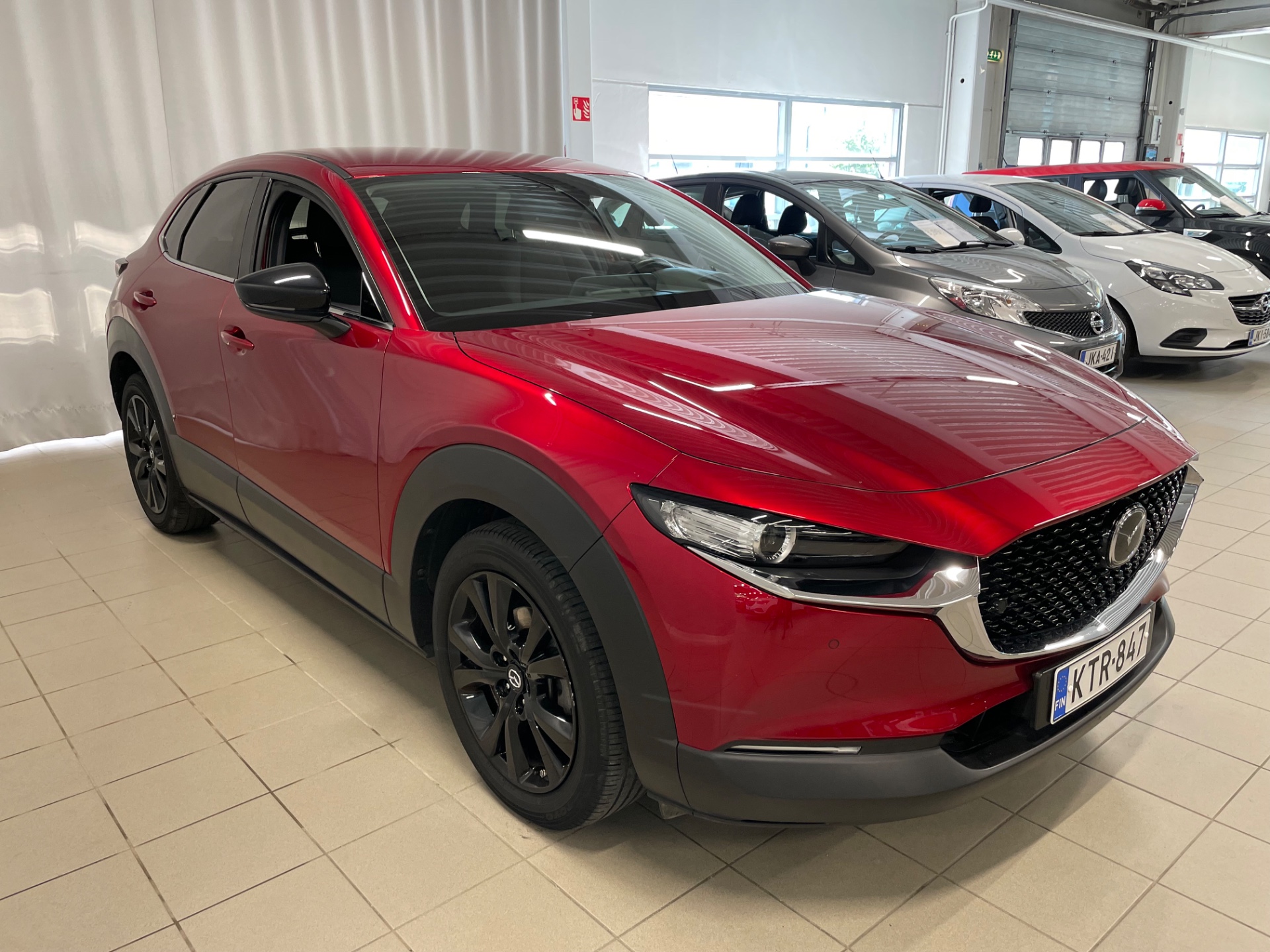 Mazda CX-30 2,0 (150hv) M Hybrid e-Skyactiv-G Blackout Edition AT / Erikoisvarusteltu: sähkötakaluukku, BOSE ym.