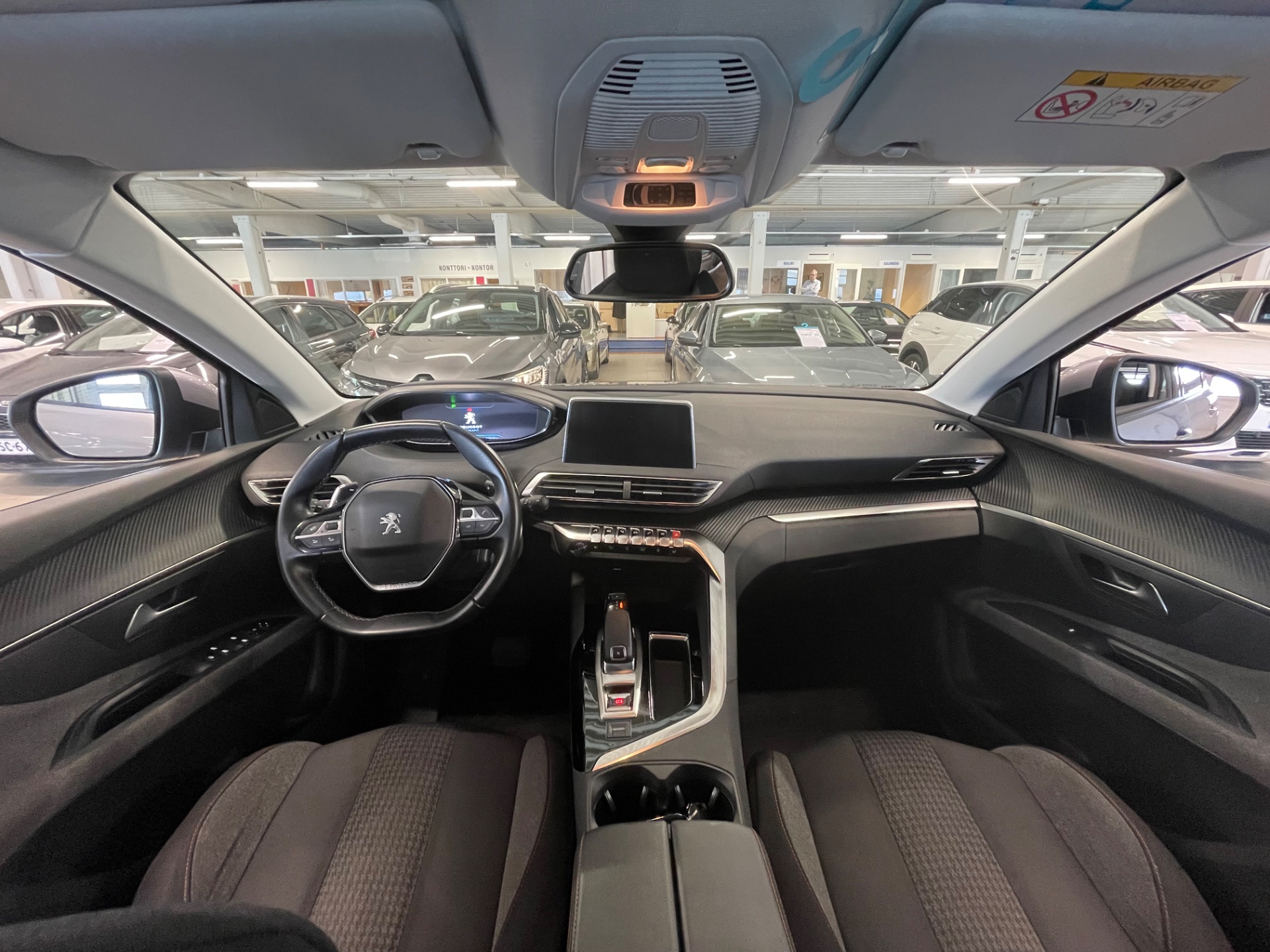 PEUGEOT 5008 Motion Active PureTech 130 EAT8-automaatti
