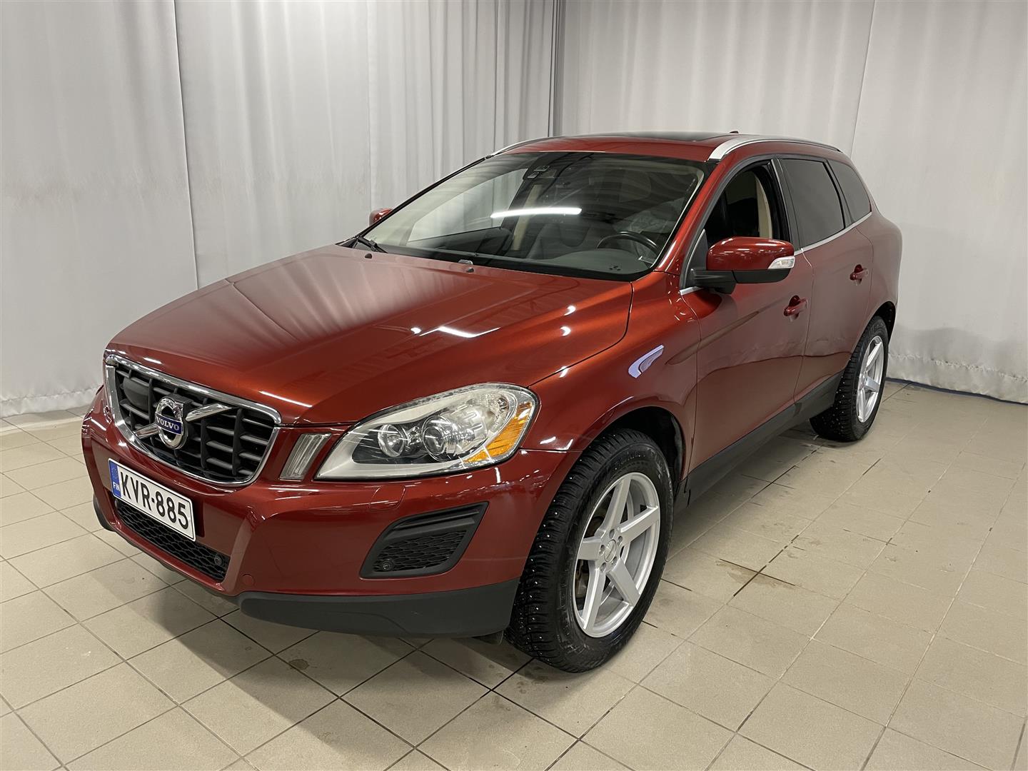 VOLVO XC60 D5 AWD Summum aut / Korko 2.99%+kulut