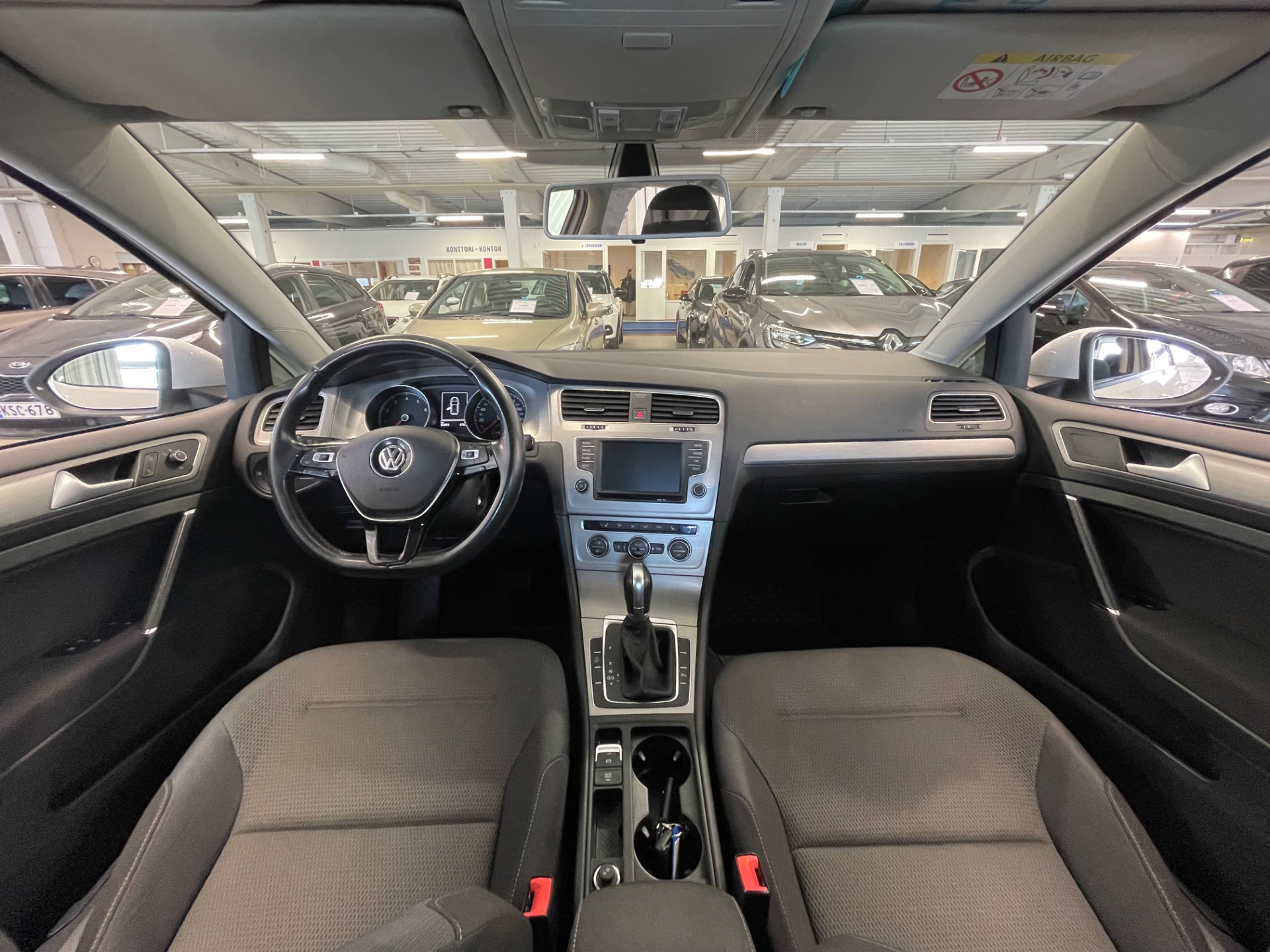 VOLKSWAGEN GOLF Comfortline 1,2 TSI 81 kW (110 hv) DSG-automaatti / Siisti Golf