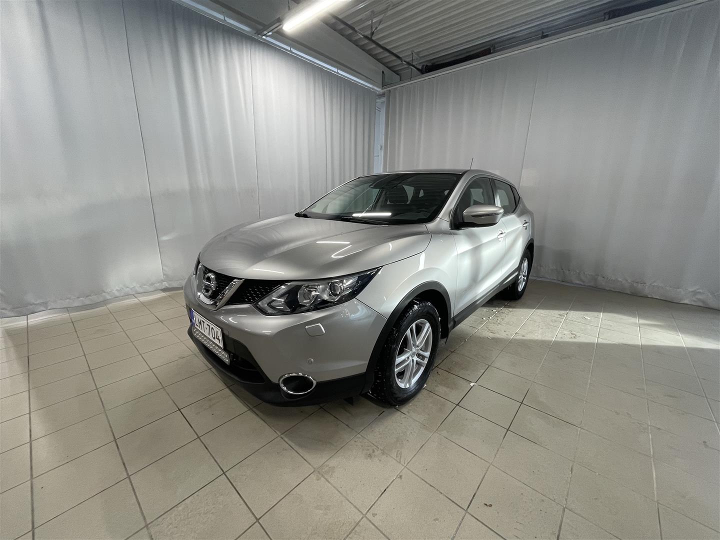 NISSAN Qashqai DIG-T 115 Acenta 2WD Xtronic E6 Safety Pack / Vetokoukku / Täydellinen h-kirja / Lämpöpaketti /