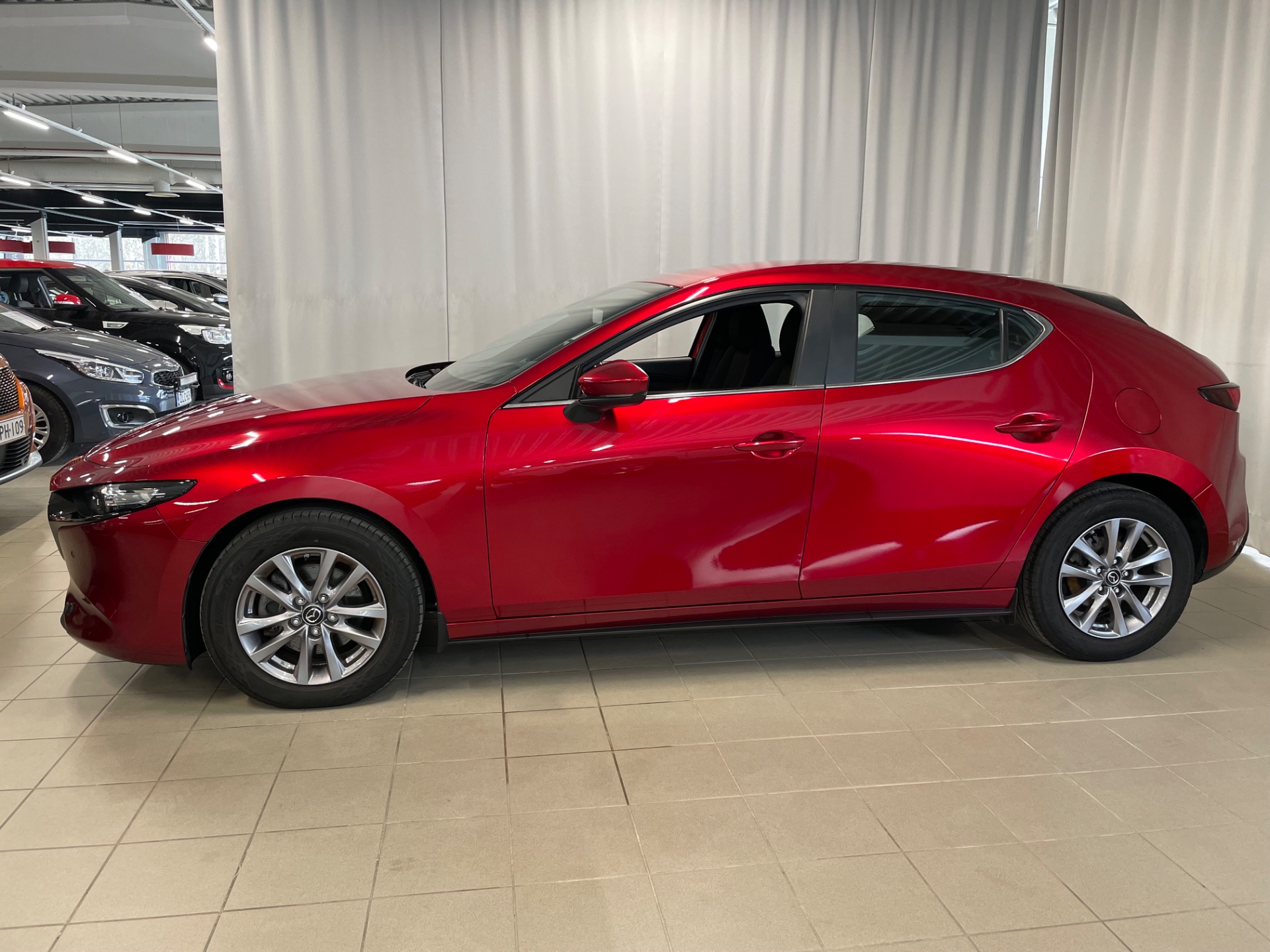 MAZDA Mazda3 Hatchback 2,0 (180hv) M Hybrid Skyactiv-X Vision Plus Business MT / Korkotarjous 2,99% + kulut
