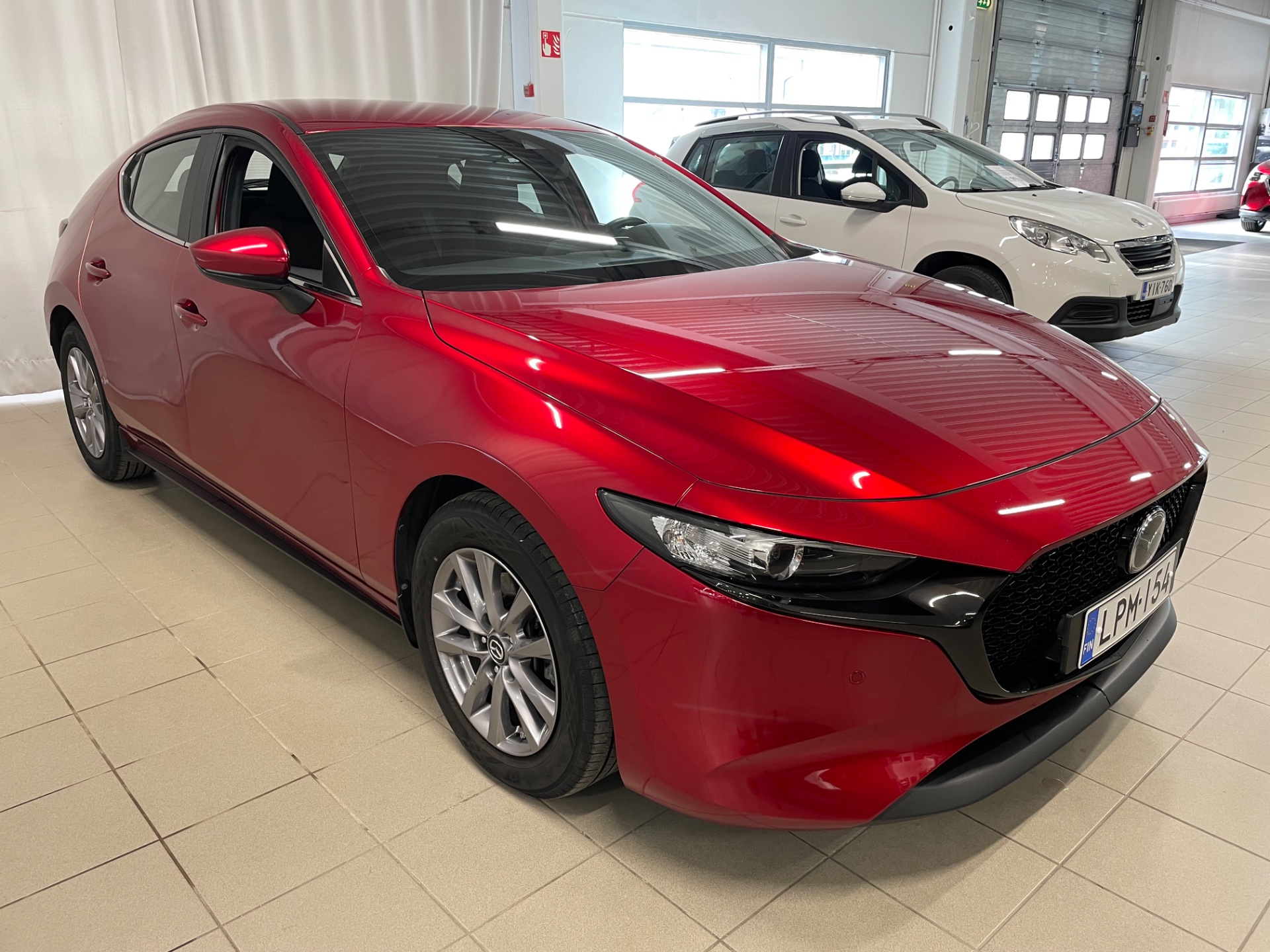 MAZDA Mazda3 Hatchback 2,0 (180hv) M Hybrid Skyactiv-X Vision Plus Business MT / Korkotarjous 2,99% + kulut