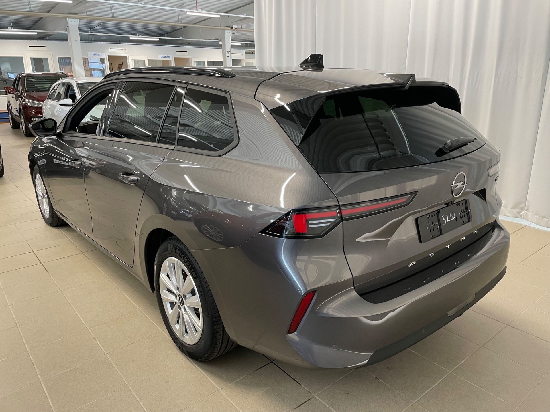 Opel Astra Sports Tourer Edition Plus Hybrid 145 Automaatti
