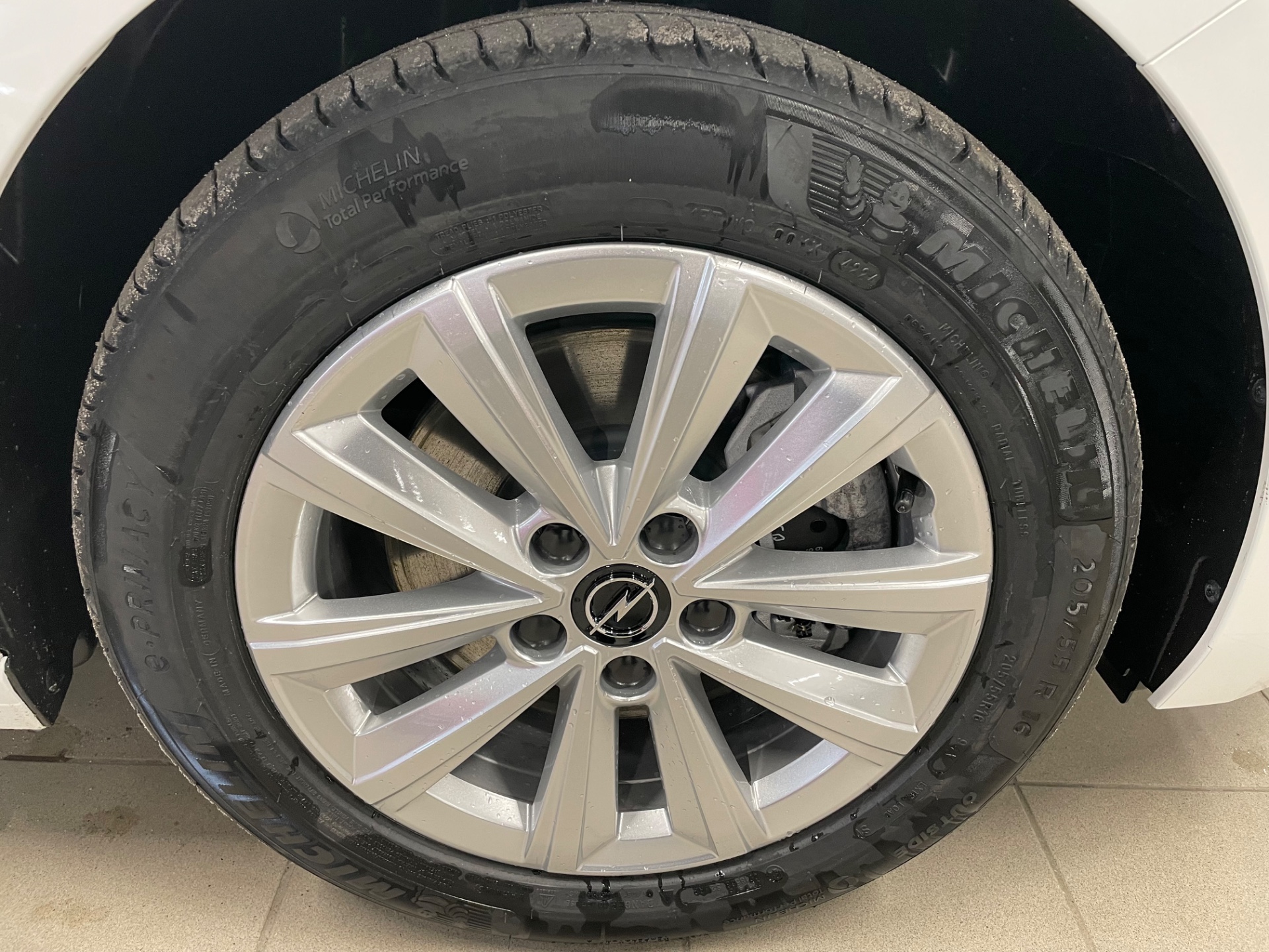 Opel Astra Sports Tourer Edition Plus Hybrid 136 / Korko 0.9%+kulut