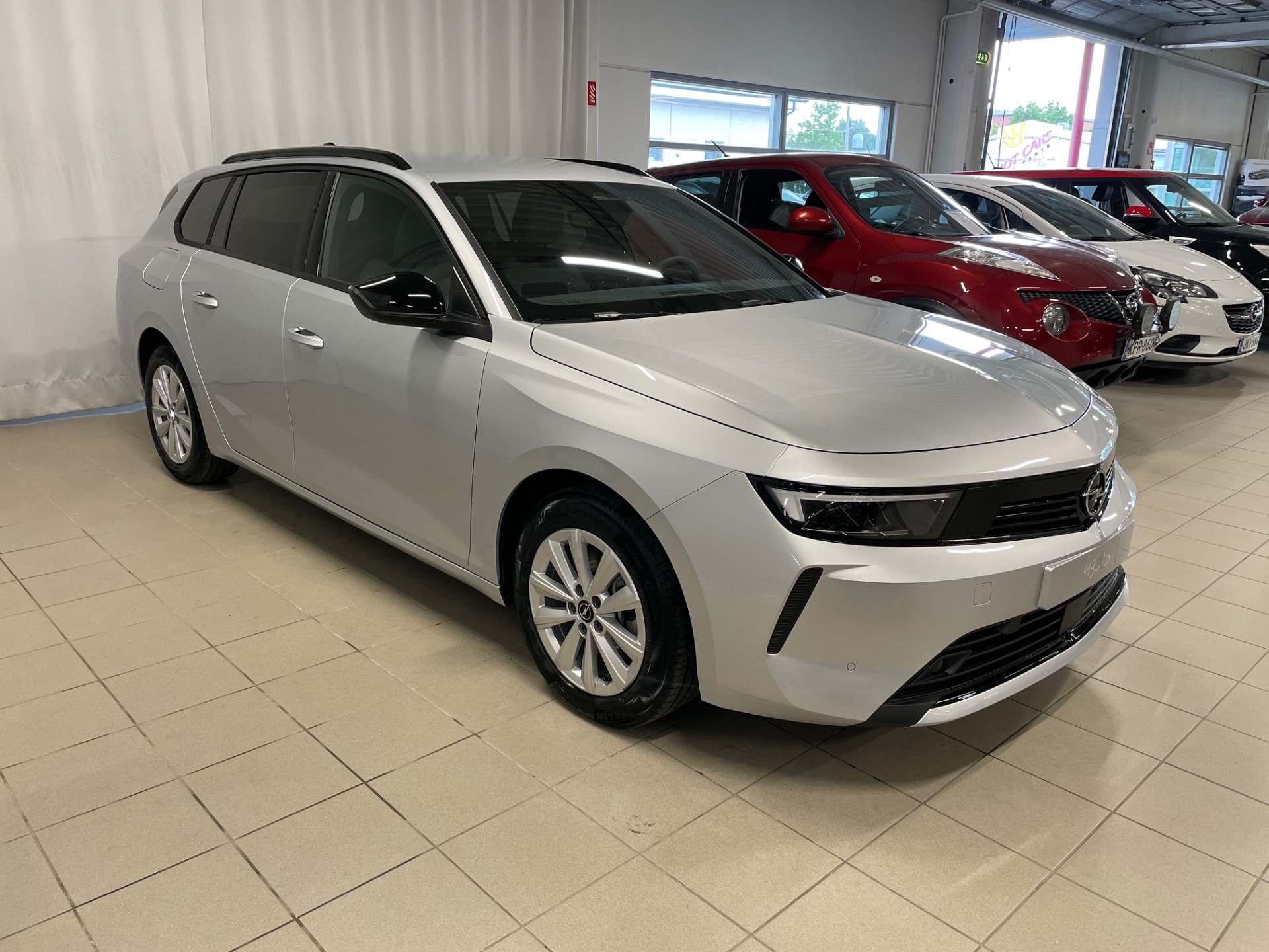 Opel Astra Sports Tourer Edition Plus Hybrid 145 Automaatti