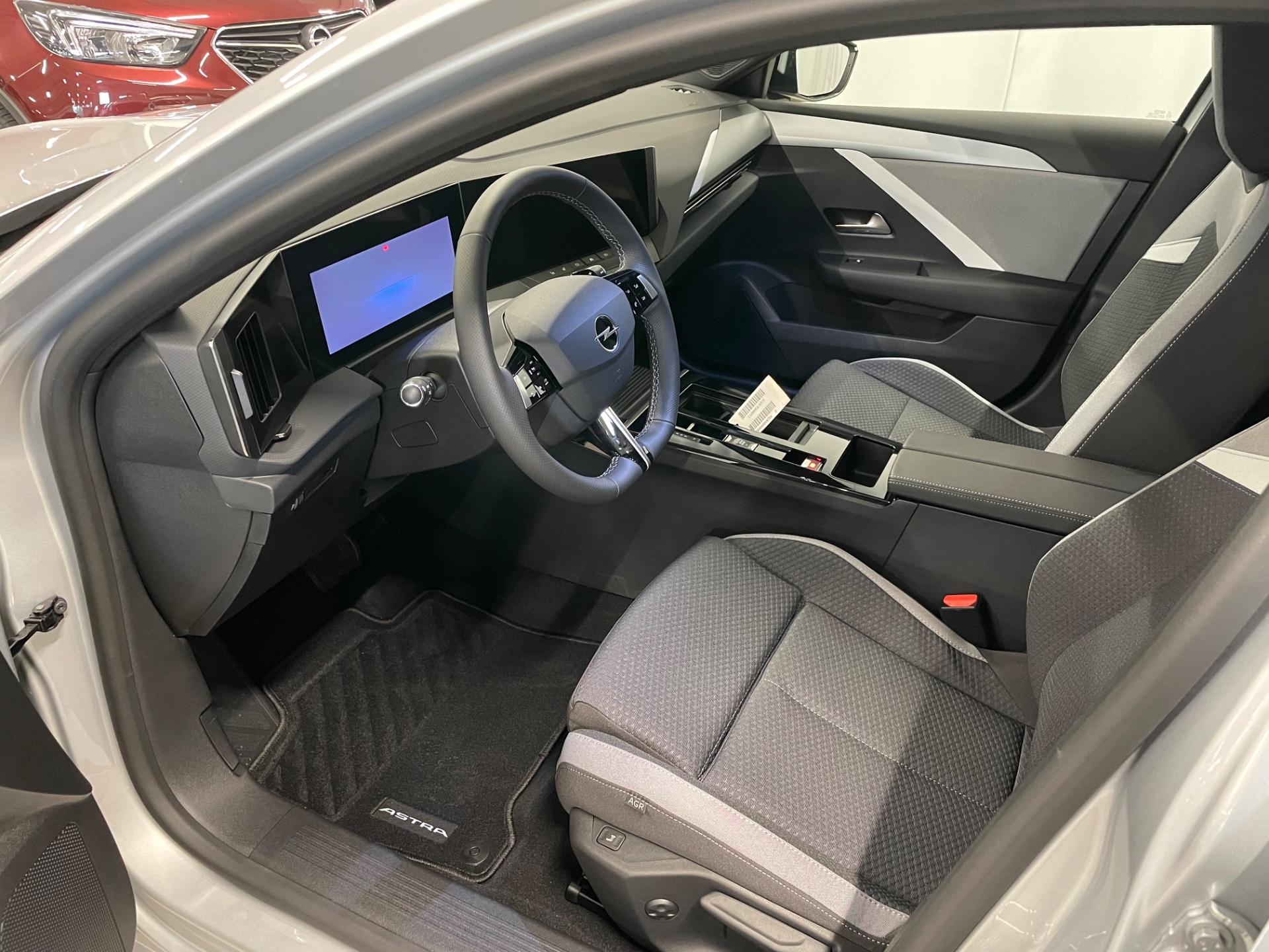 Opel Astra Sports Tourer Edition Plus Hybrid 145 Automaatti