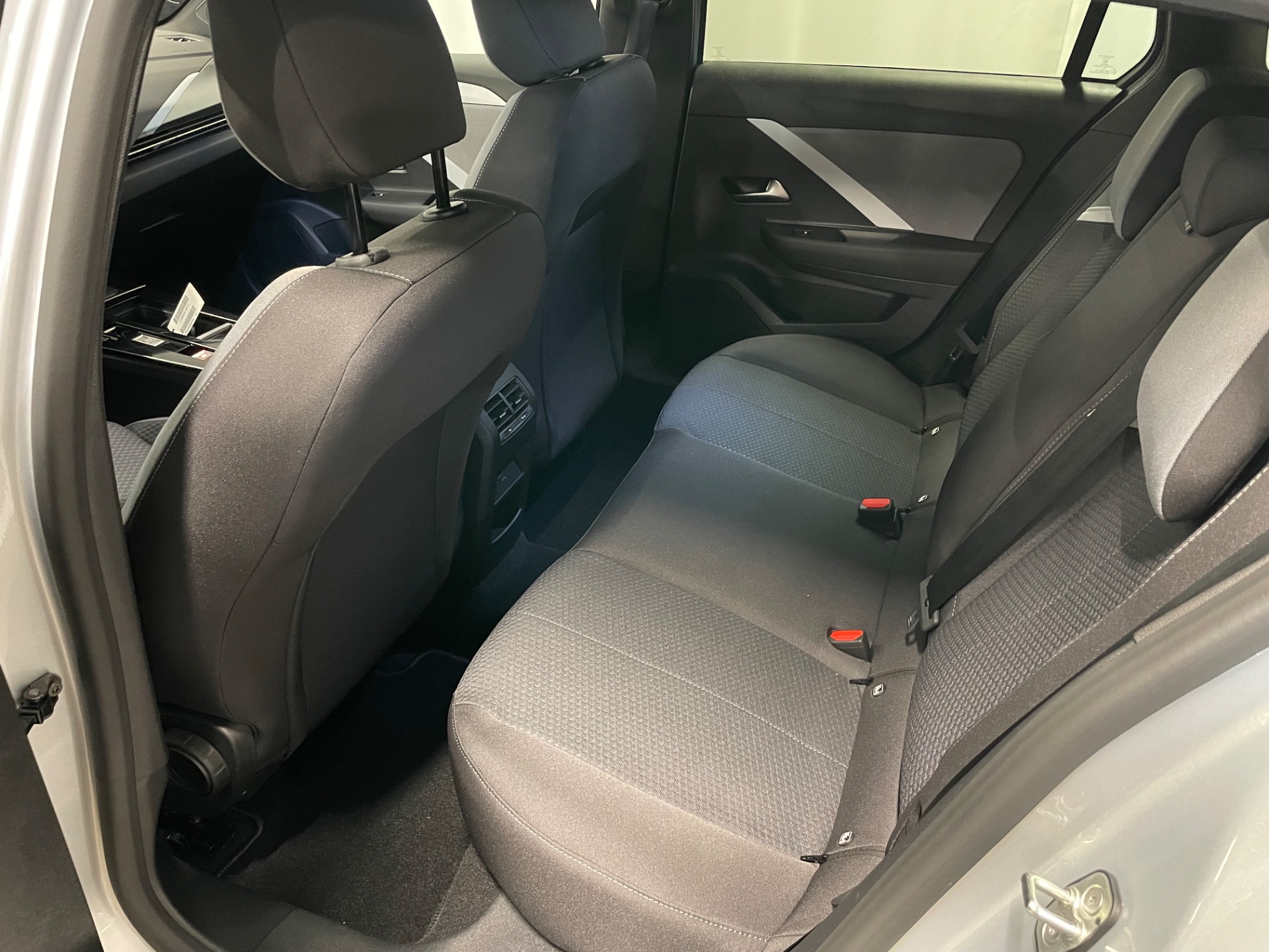 Opel Astra Sports Tourer Edition Plus Hybrid 145 Automaatti