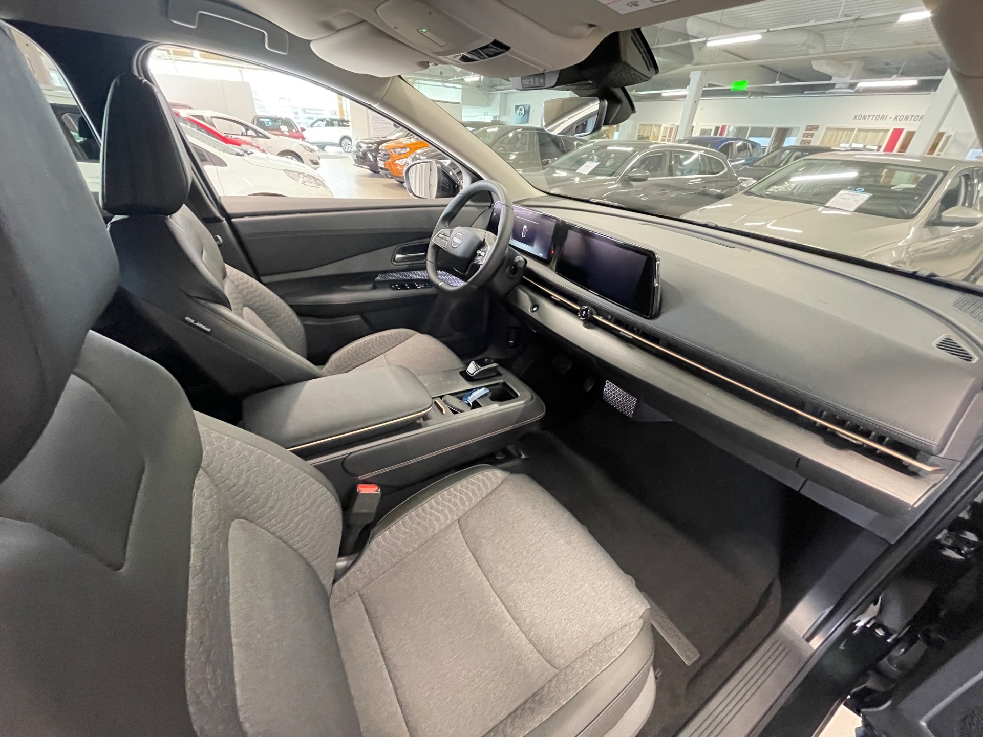 Nissan Ariya 87kWh Advance 2WD 22kw charger MY24 / Rahoitustarjous 0 % + kulut