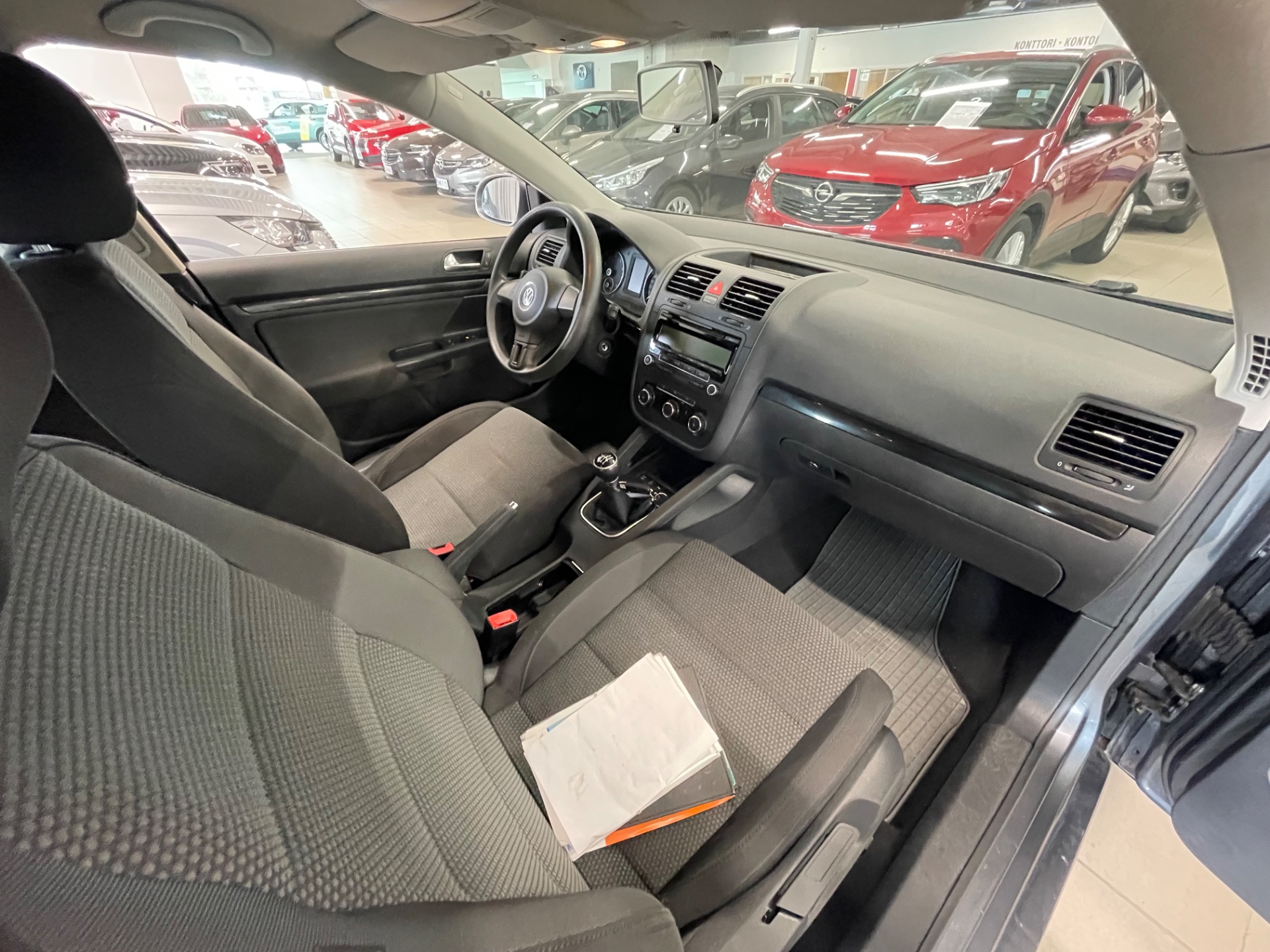 VOLKSWAGEN JETTA Comfortline 1,4 TSI 90 kW (122 hv)