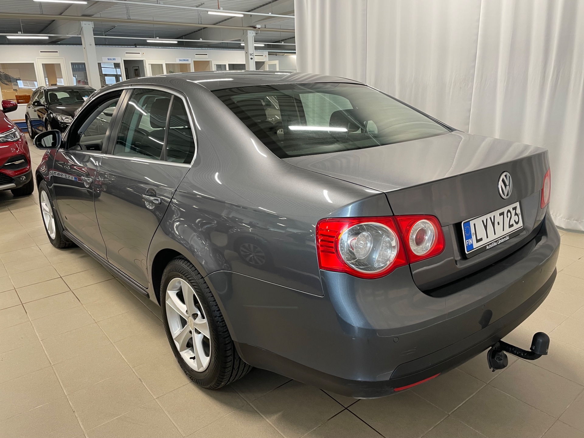 VOLKSWAGEN JETTA Comfortline 1,4 TSI 90 kW (122 hv)