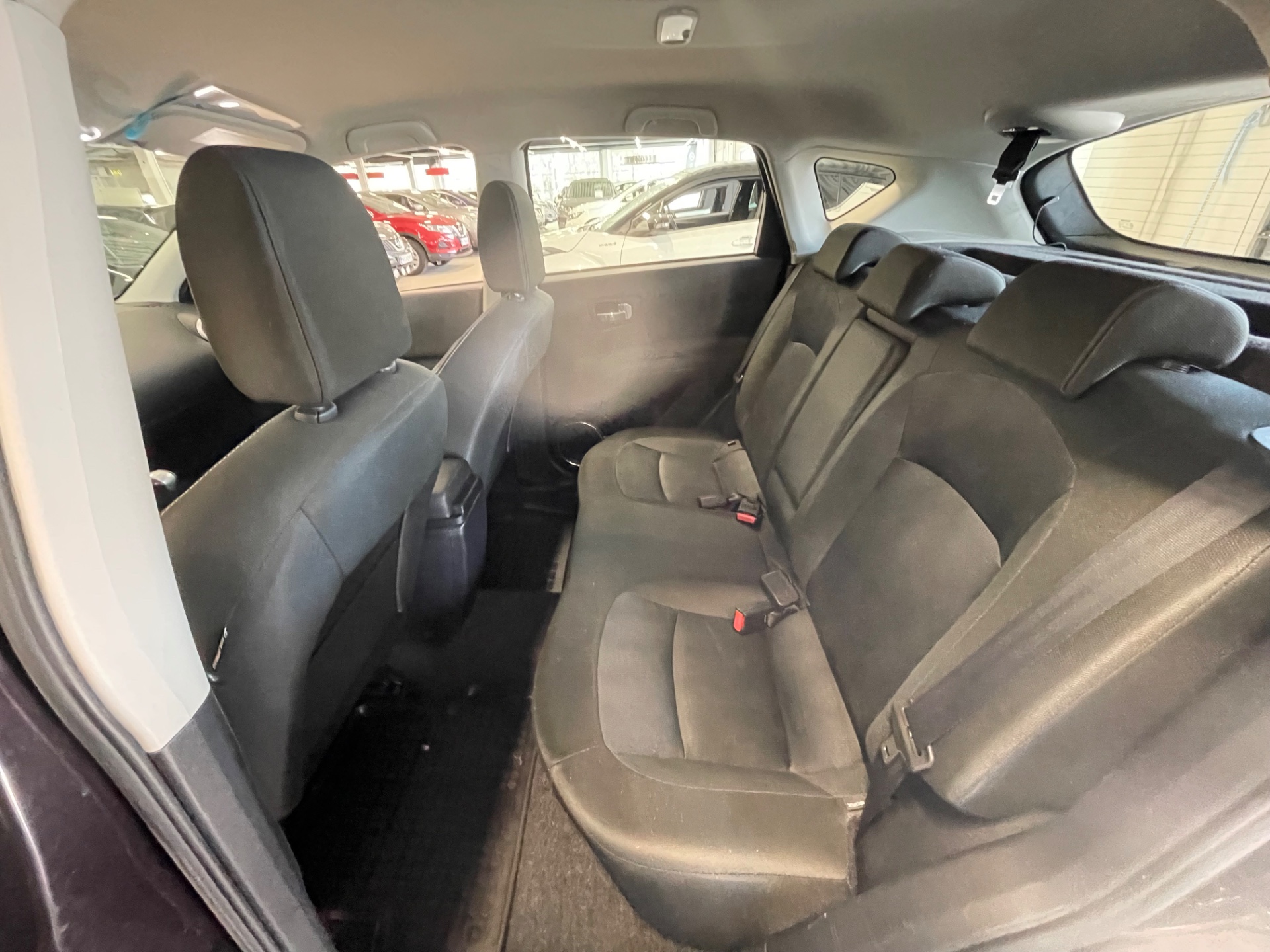 NISSAN QASHQAI 1,6L Stop / Start System Acenta 2WD 5M/T MY11