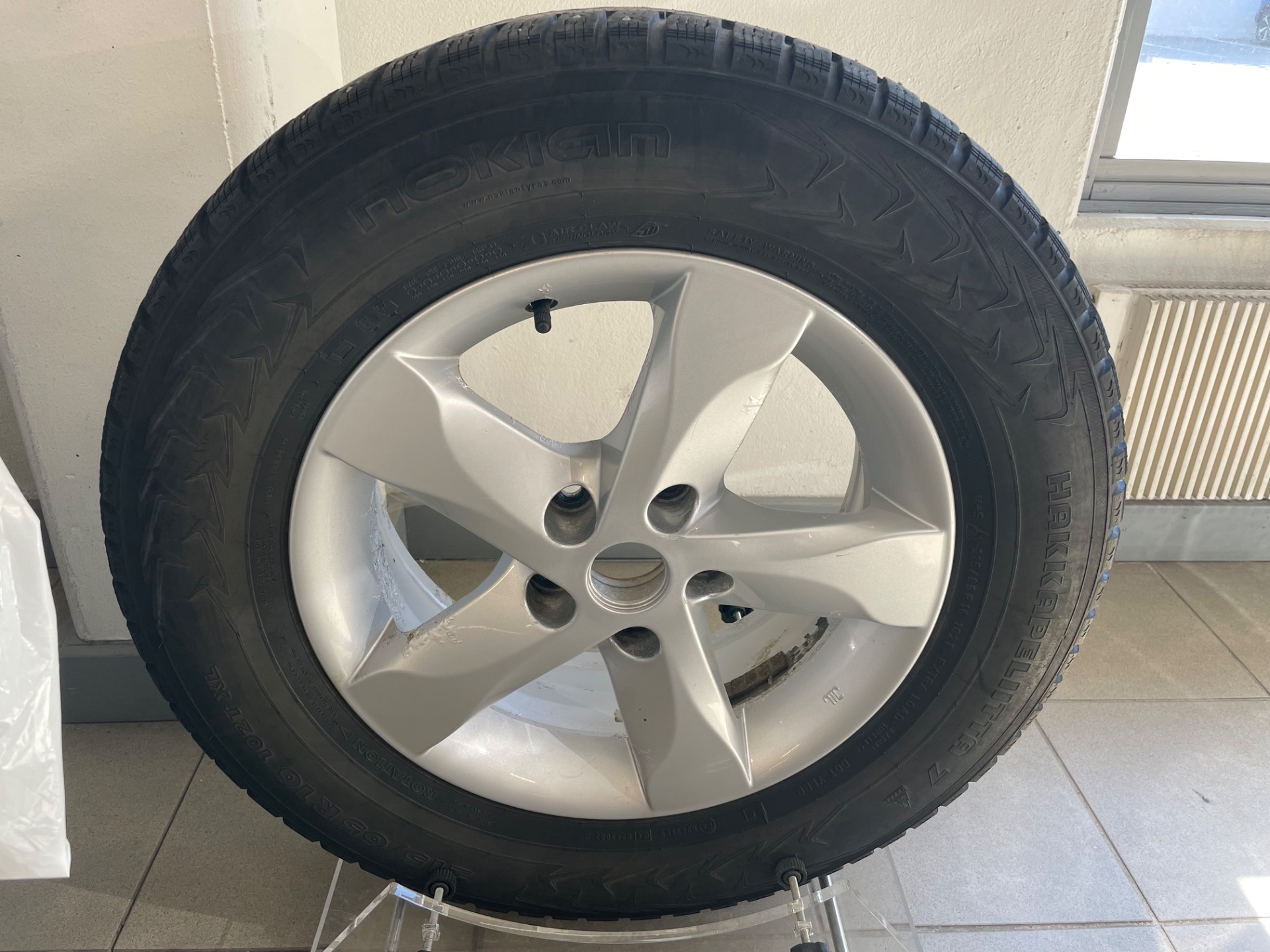 NISSAN QASHQAI 1,6L Stop / Start System Acenta 2WD 5M/T MY11