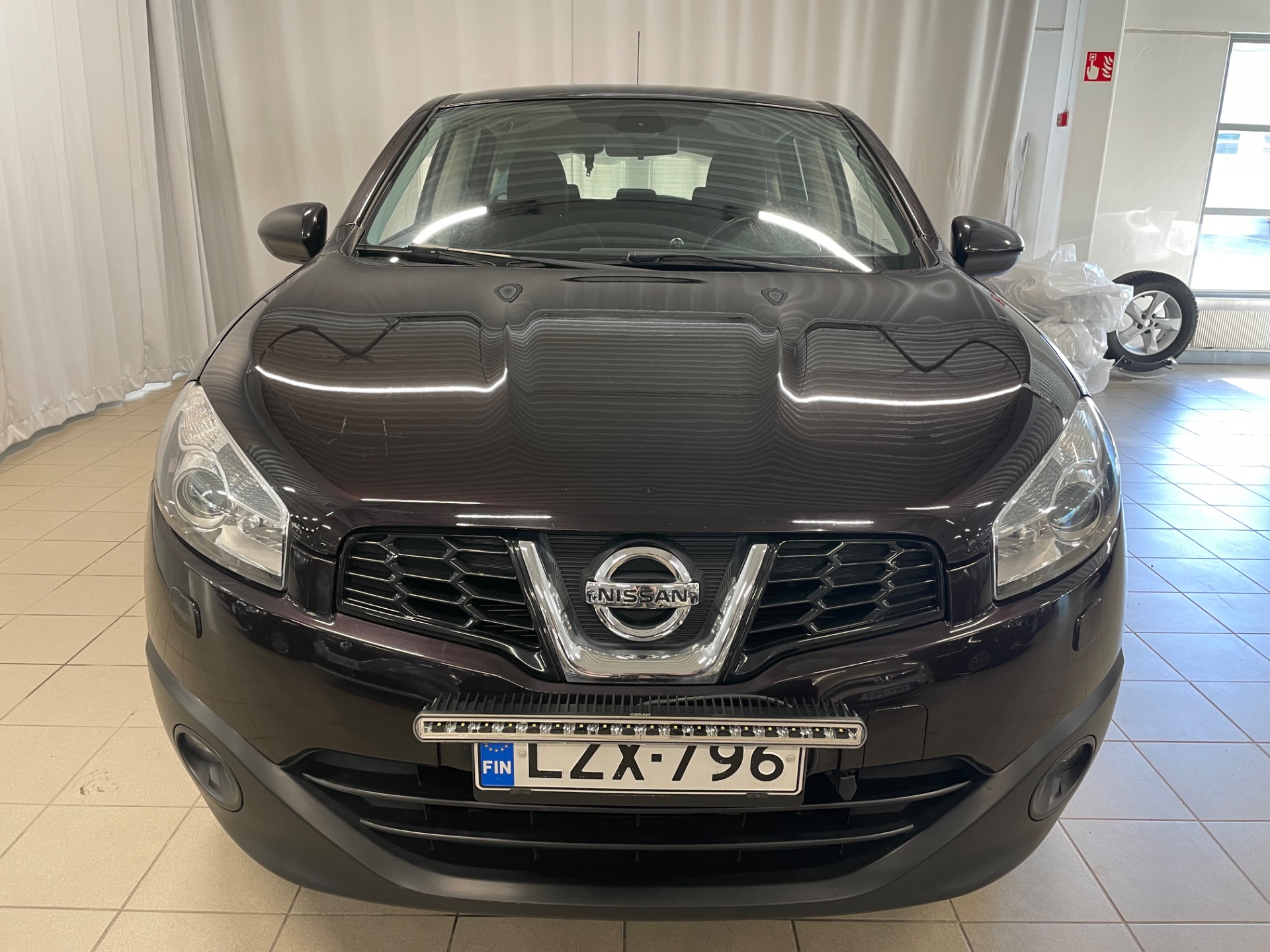 NISSAN QASHQAI 1,6L Stop / Start System Acenta 2WD 5M/T MY11