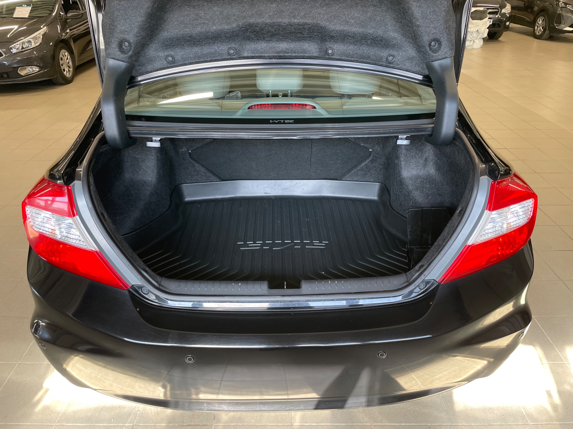 HONDA CIVIC 4D 1,8i Executive
