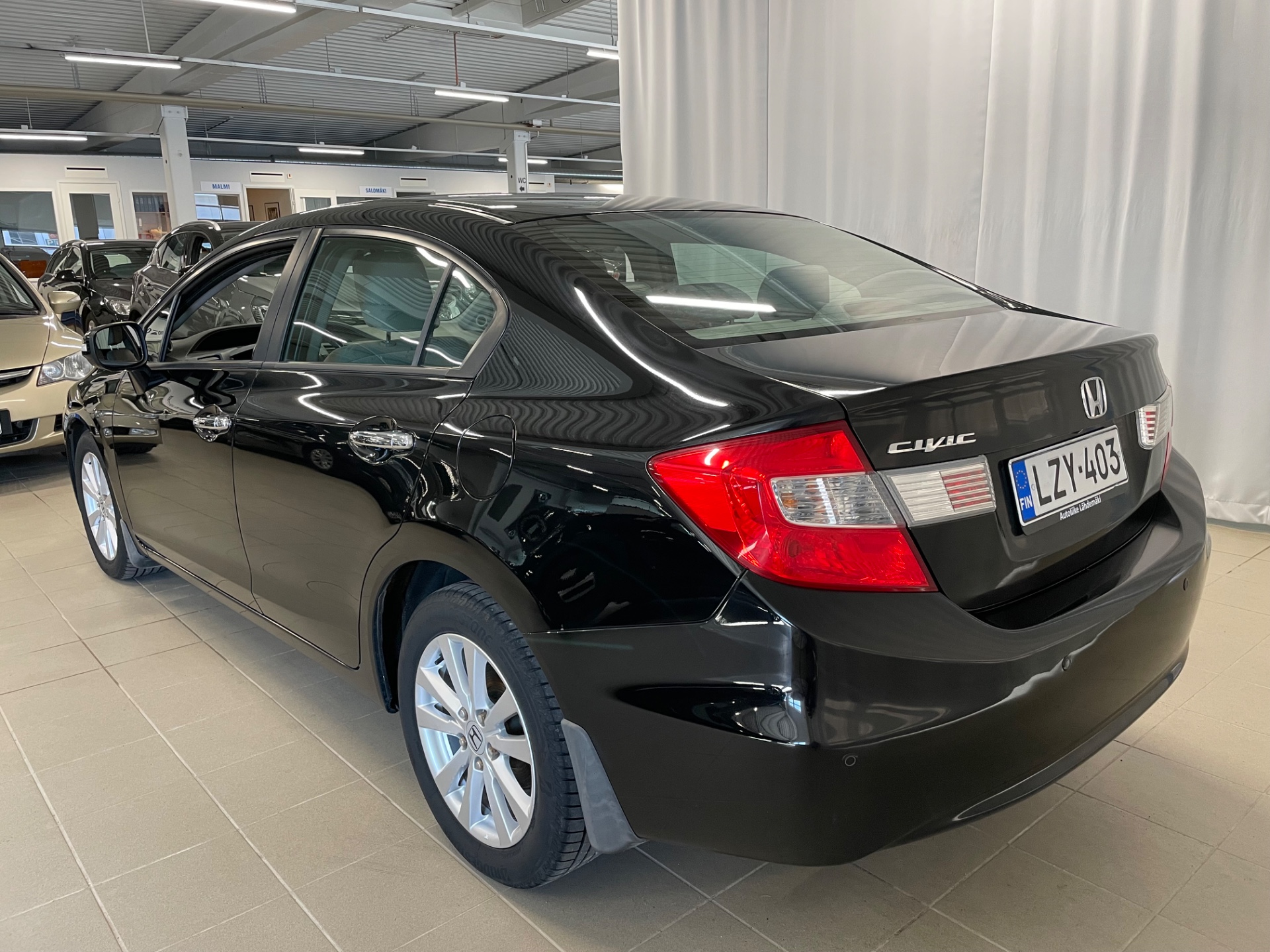 HONDA CIVIC 4D 1,8i Executive