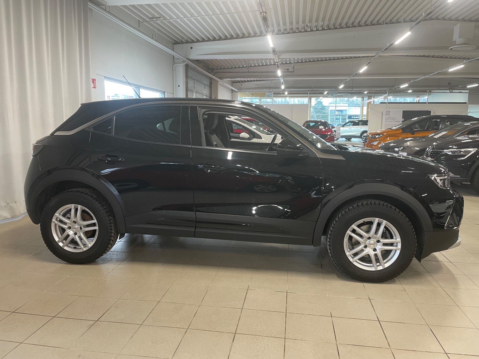 OPEL MOKKA (P2QO) Innovation Plus 100 Turbo / Täydellinen h-kirja / Hyvin varusteltu / Jakohihna vaihdettu /