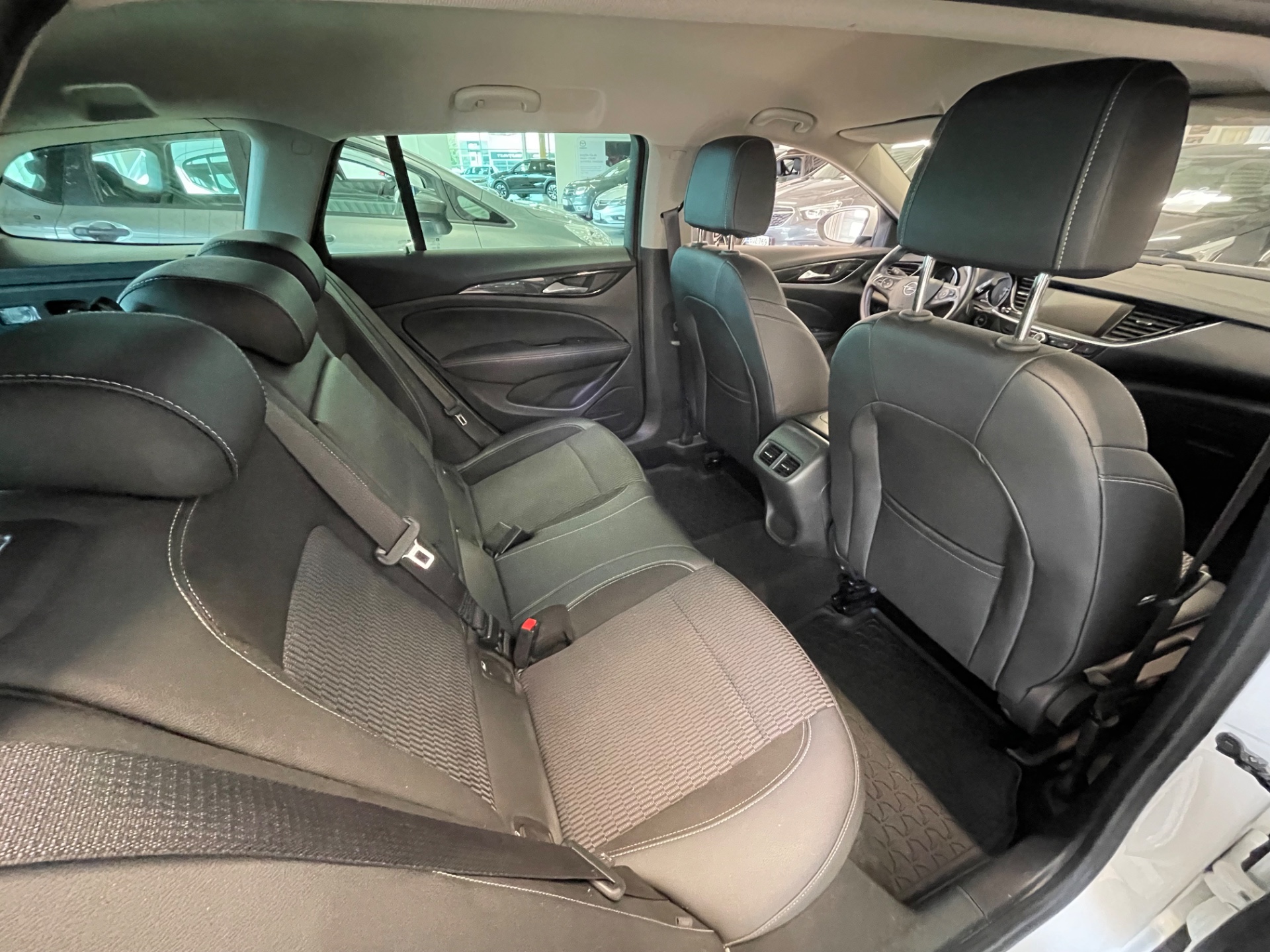 OPEL Insignia Sports Tourer Innovation Plus 165 Turbo A